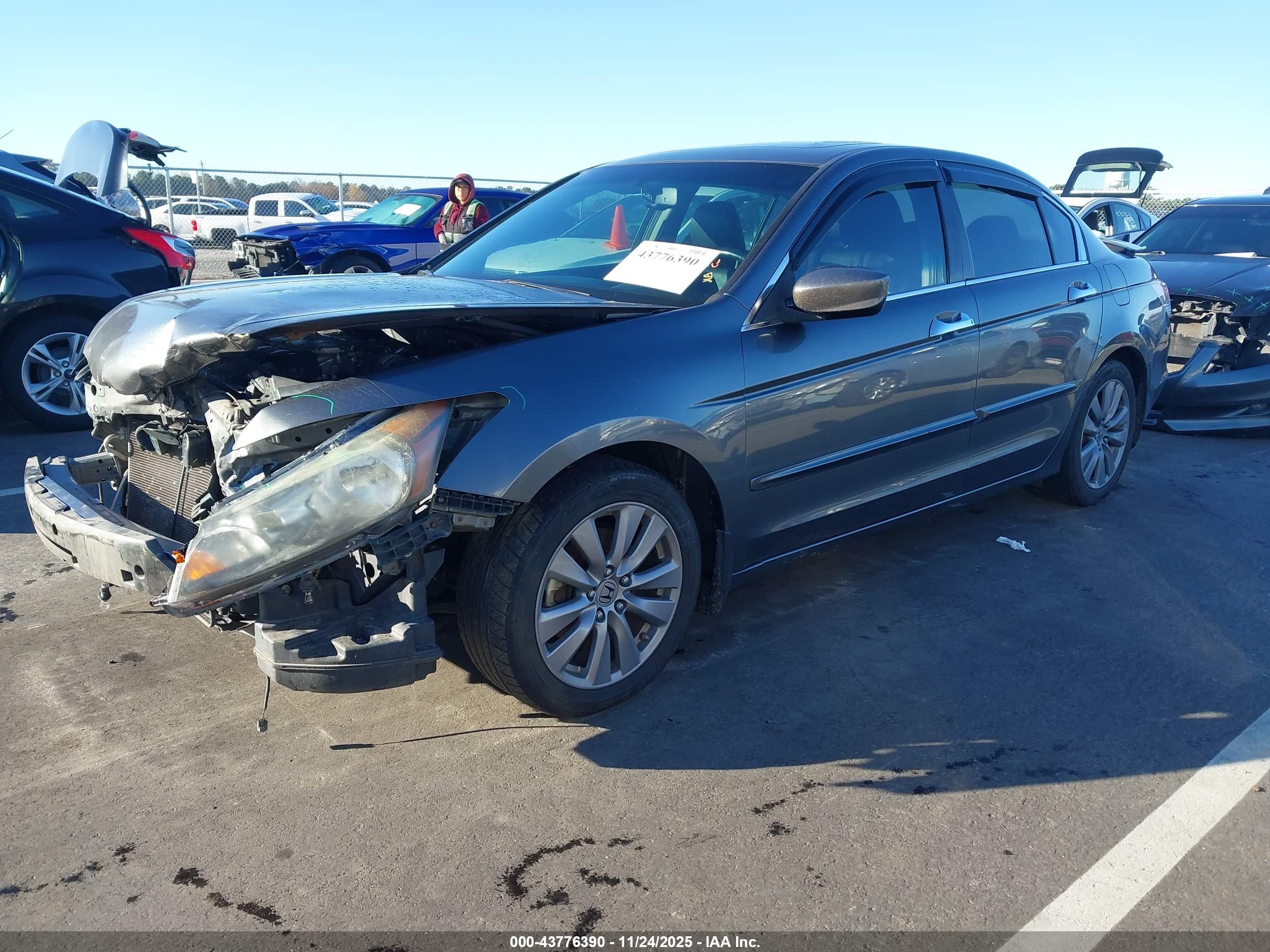 HONDA ACCORD image 2