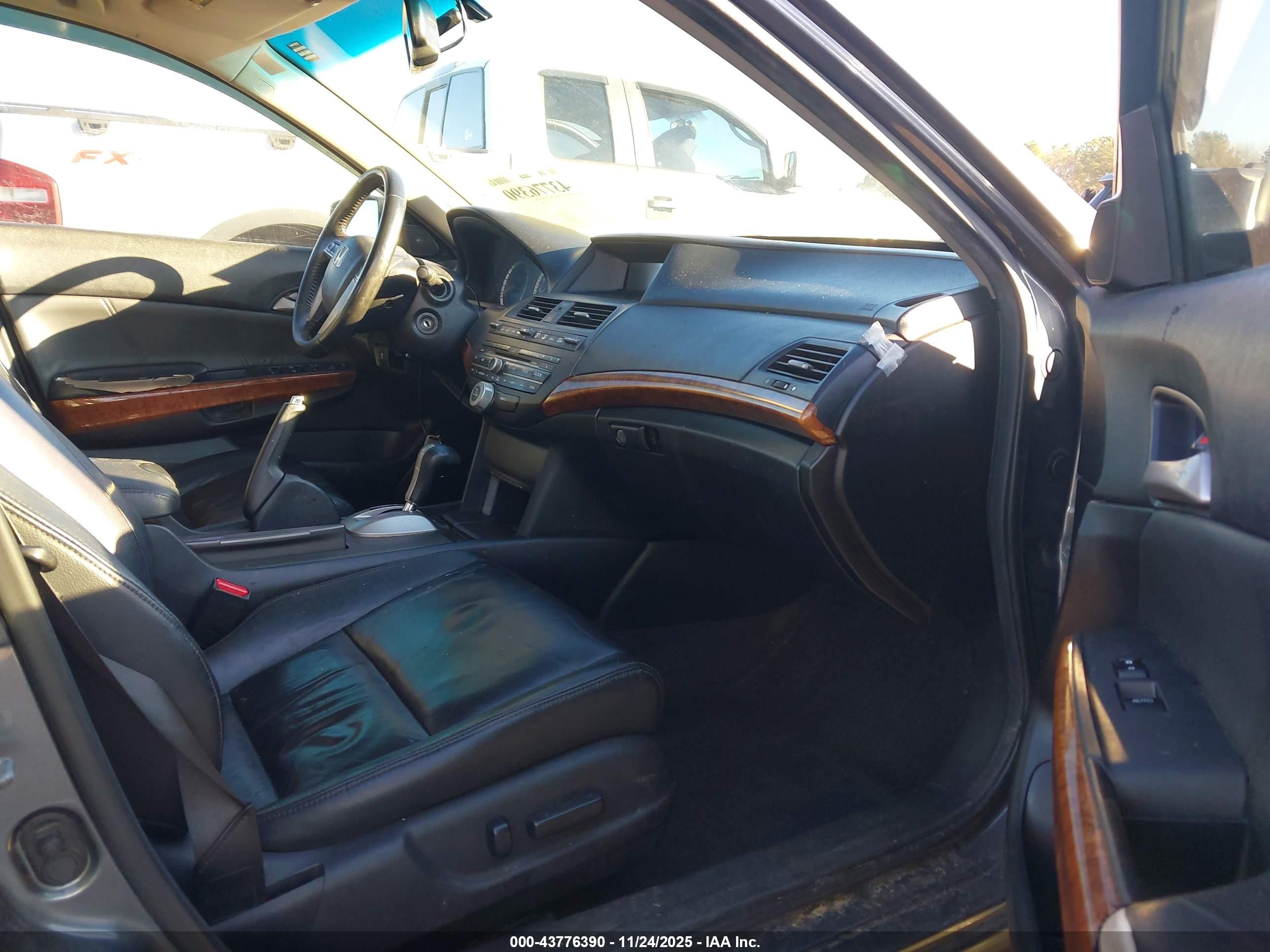 HONDA ACCORD image 5