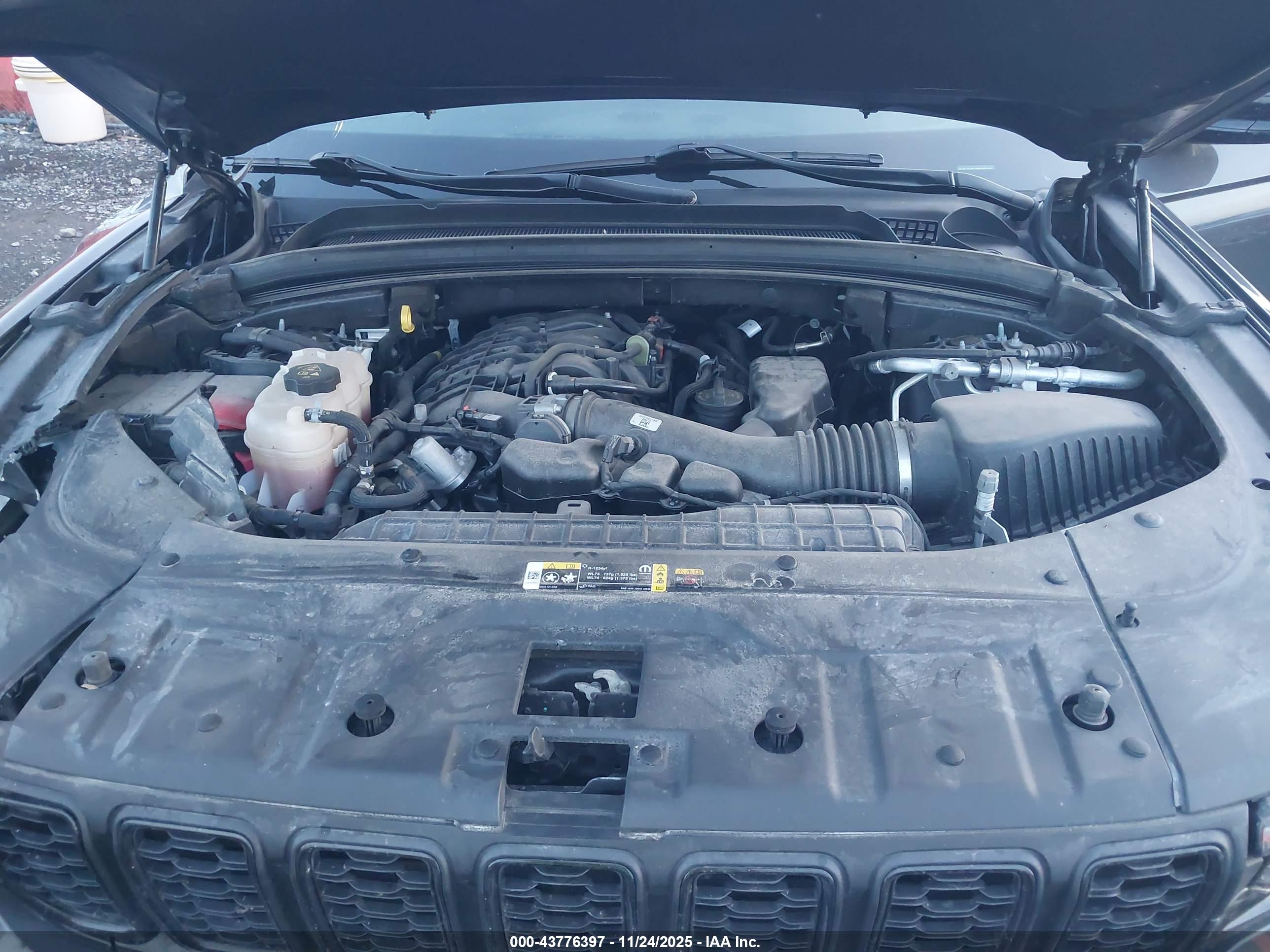JEEP GRAND image 10