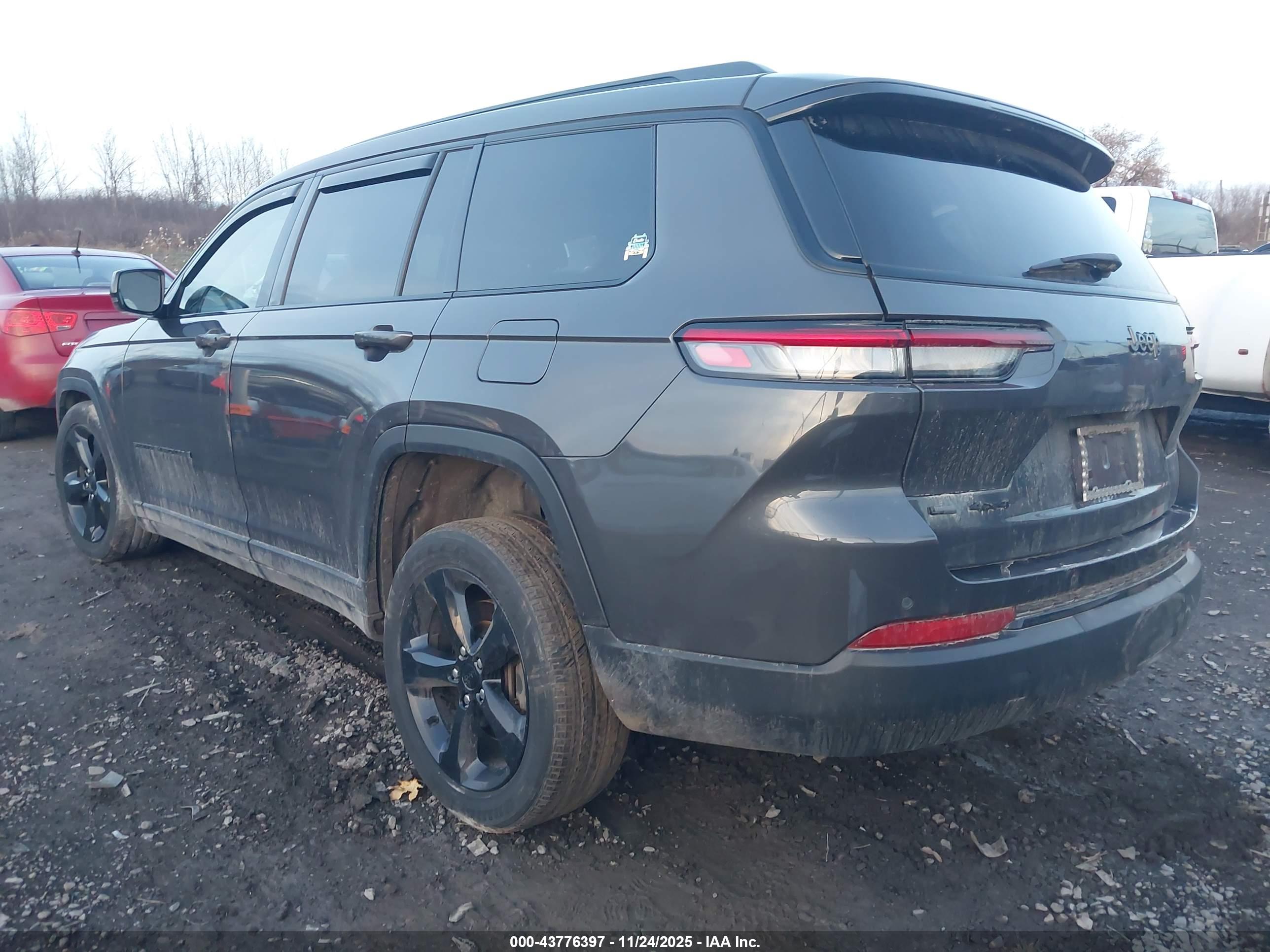 JEEP GRAND image 3