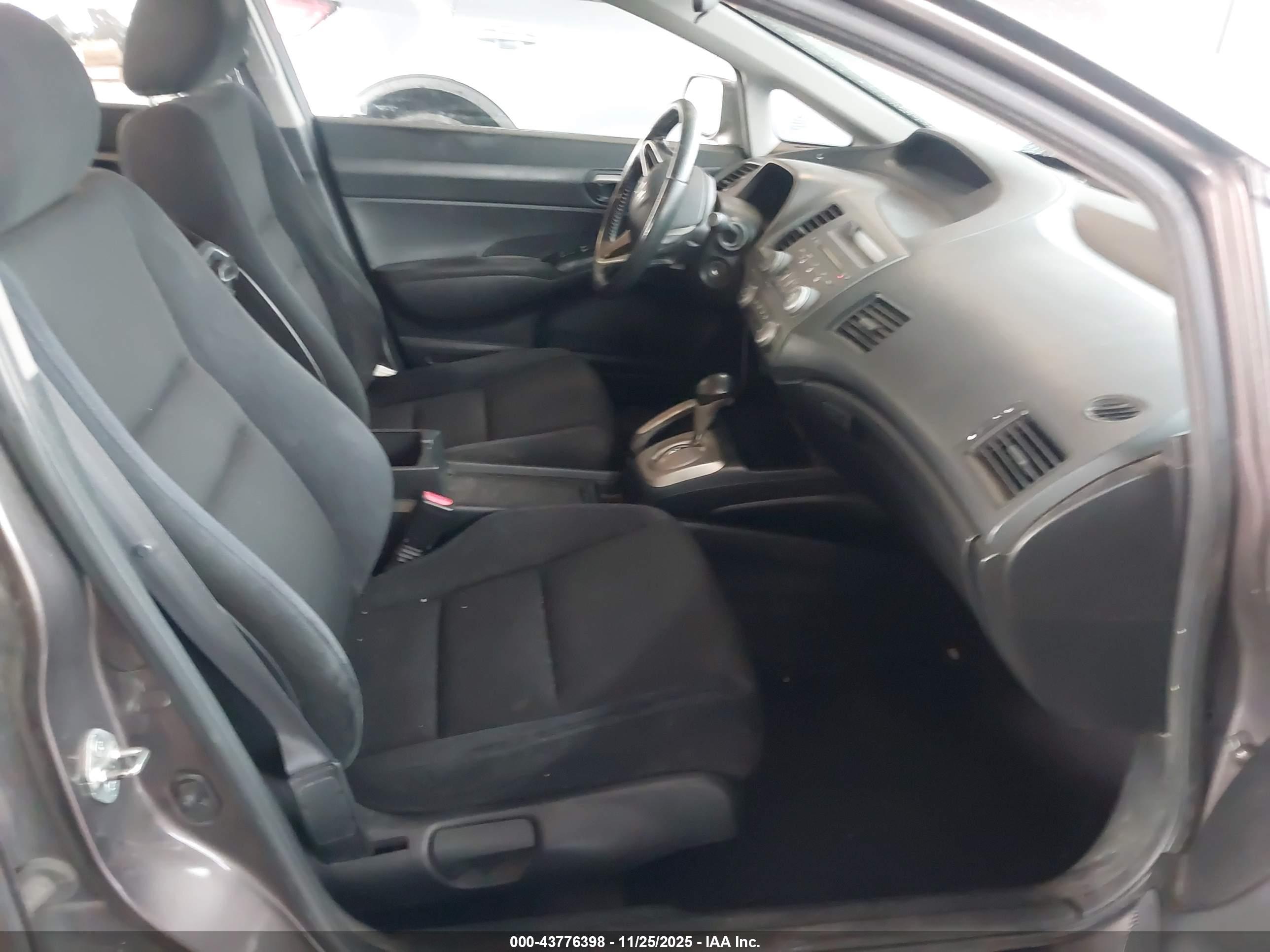 HONDA CIVIC image 5