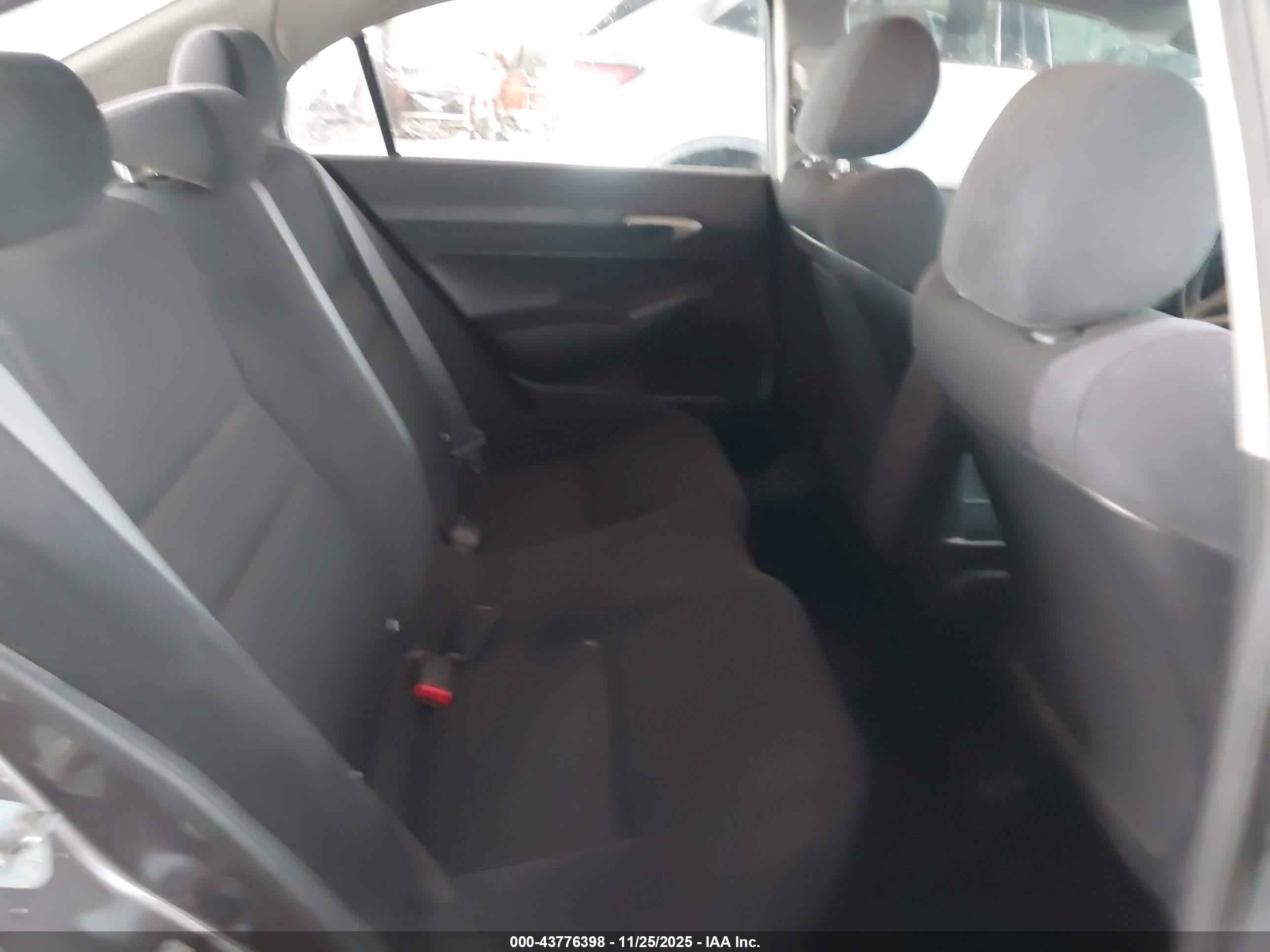 HONDA CIVIC image 8