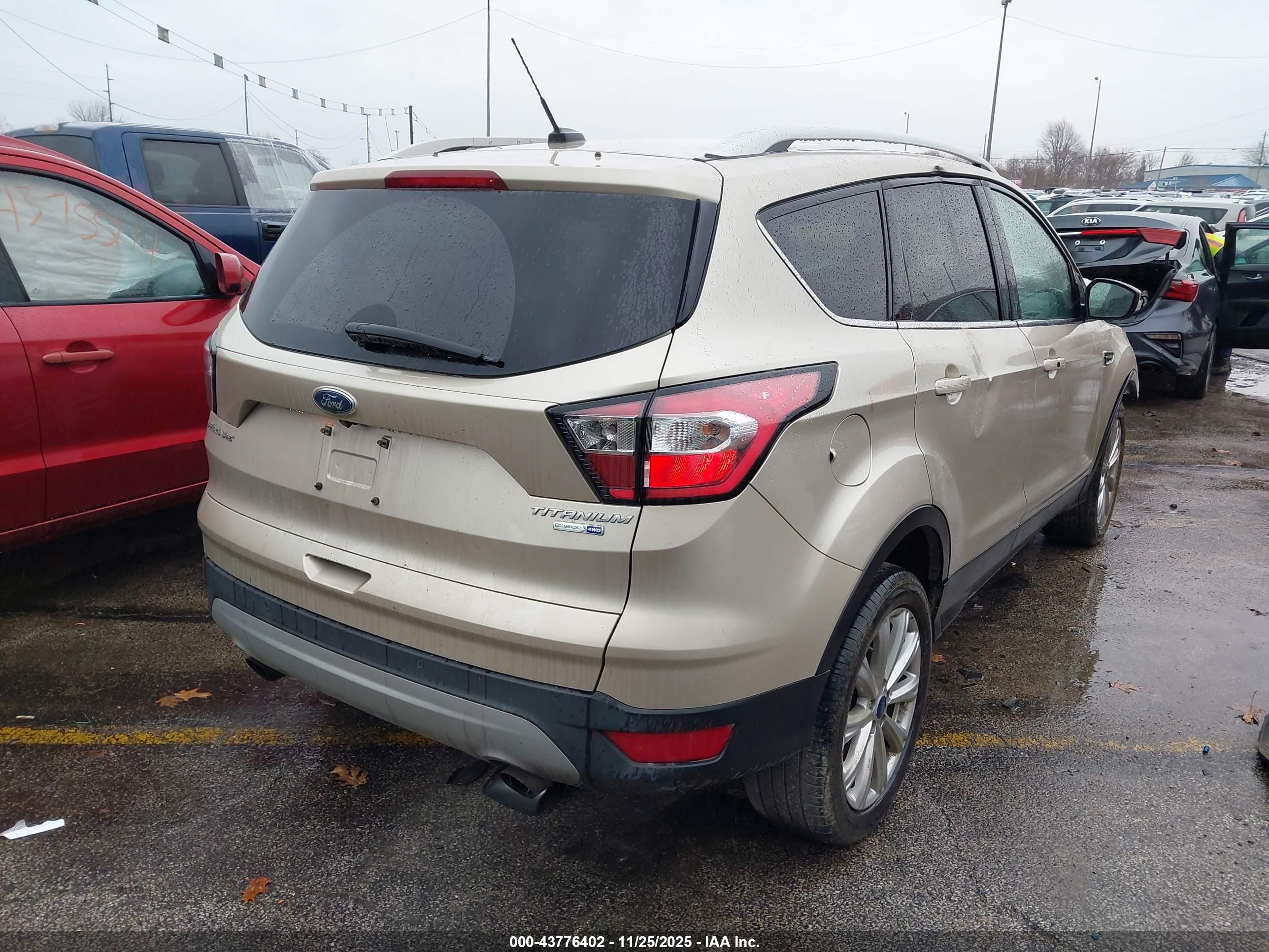 FORD ESCAPE image 4