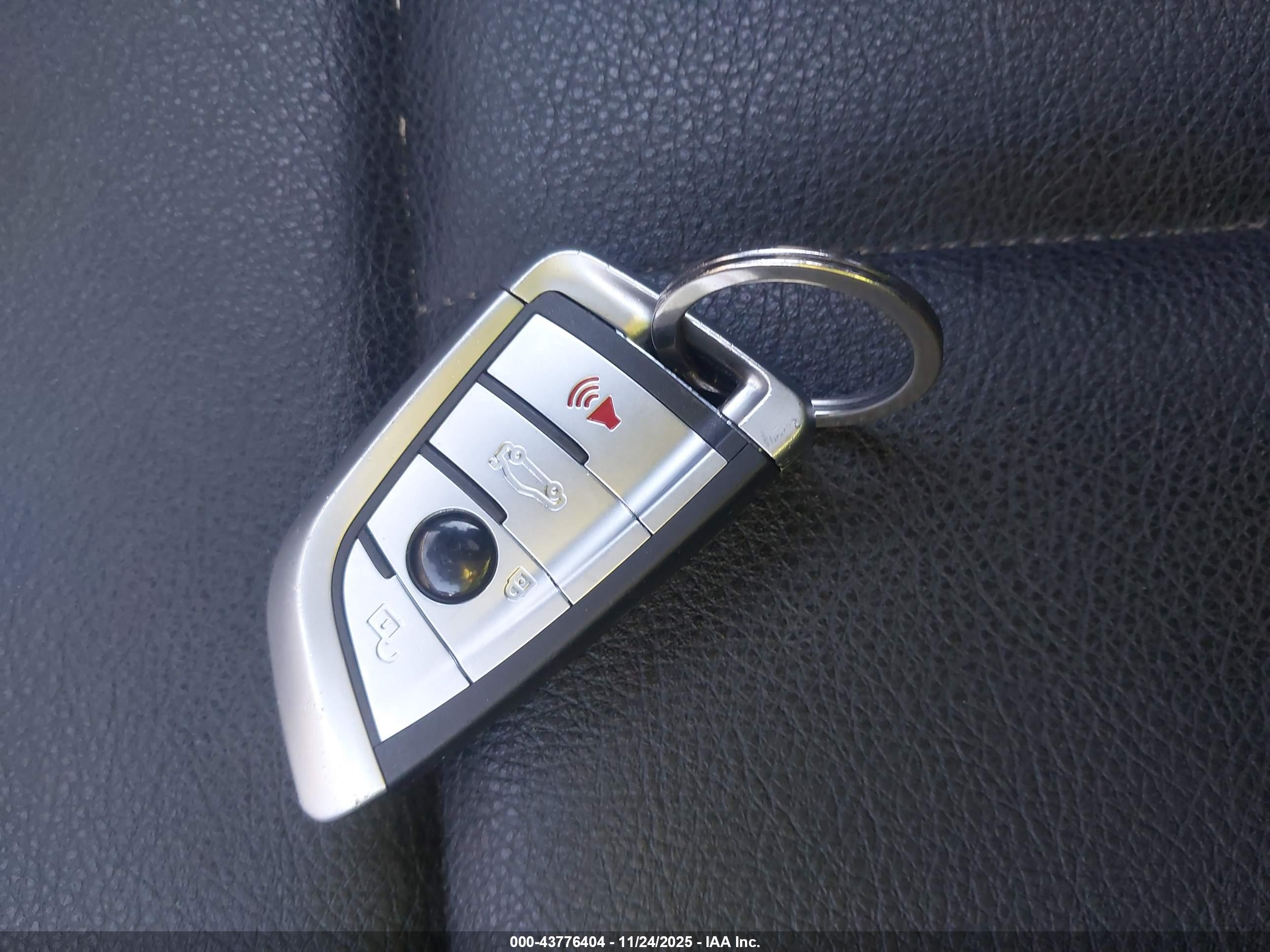 BMW 328I image 11
