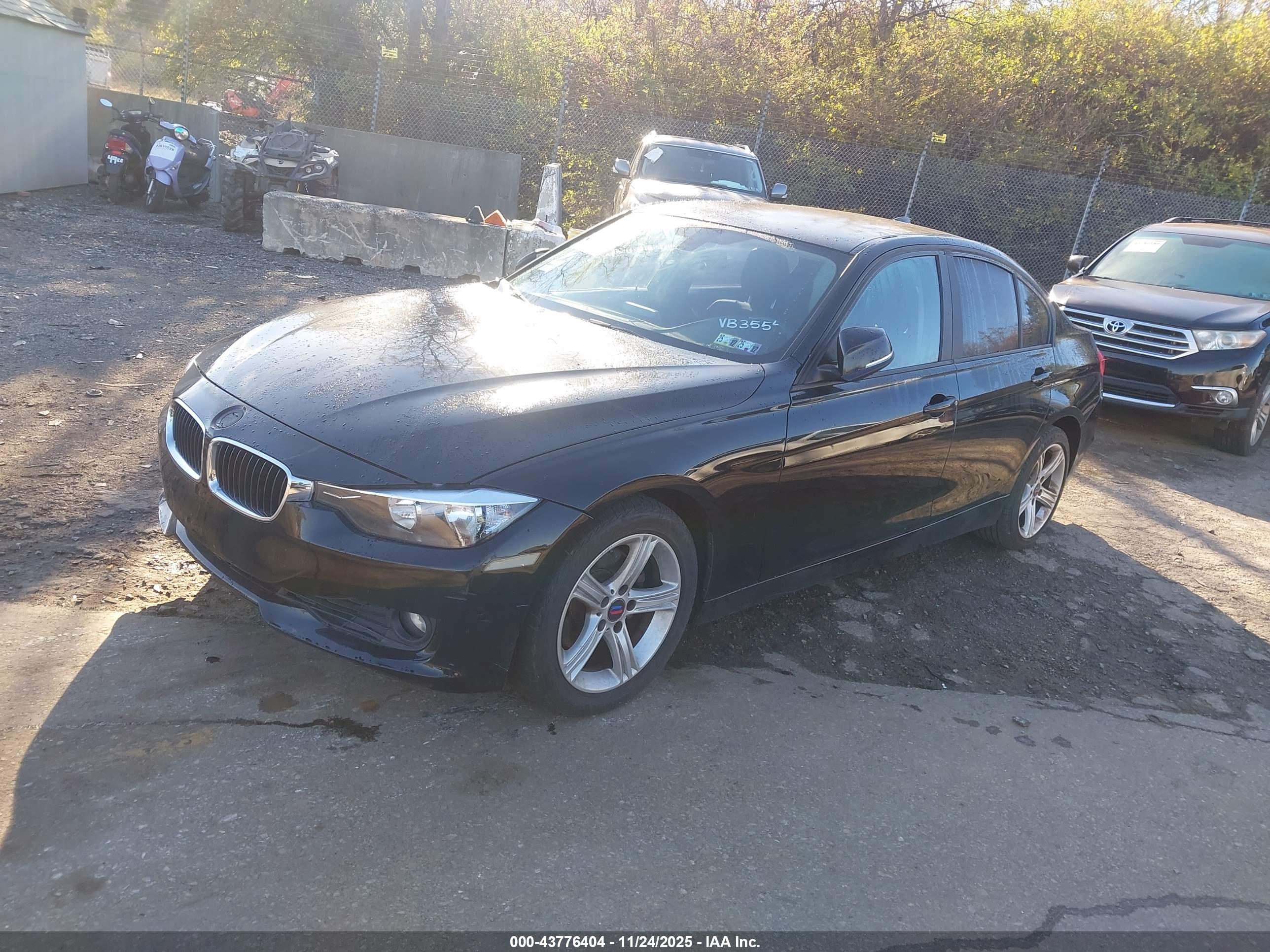 BMW 328I image 2