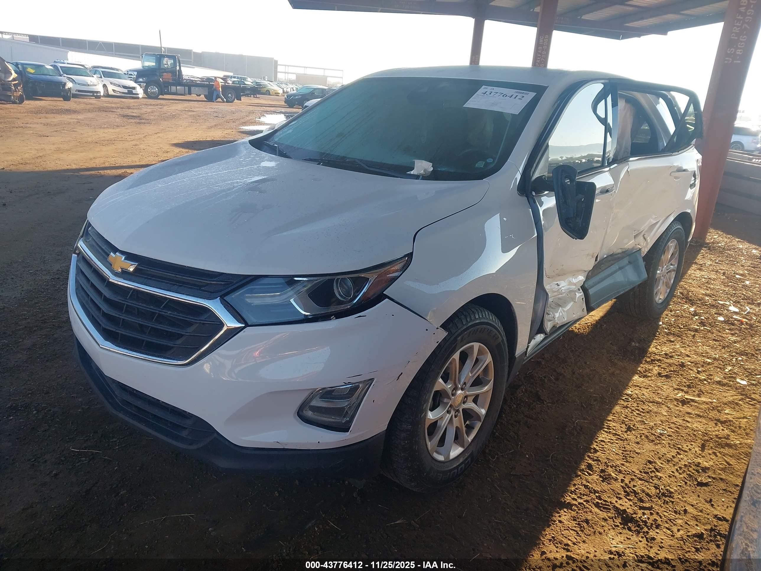 CHEVROLET EQUINOX image 2
