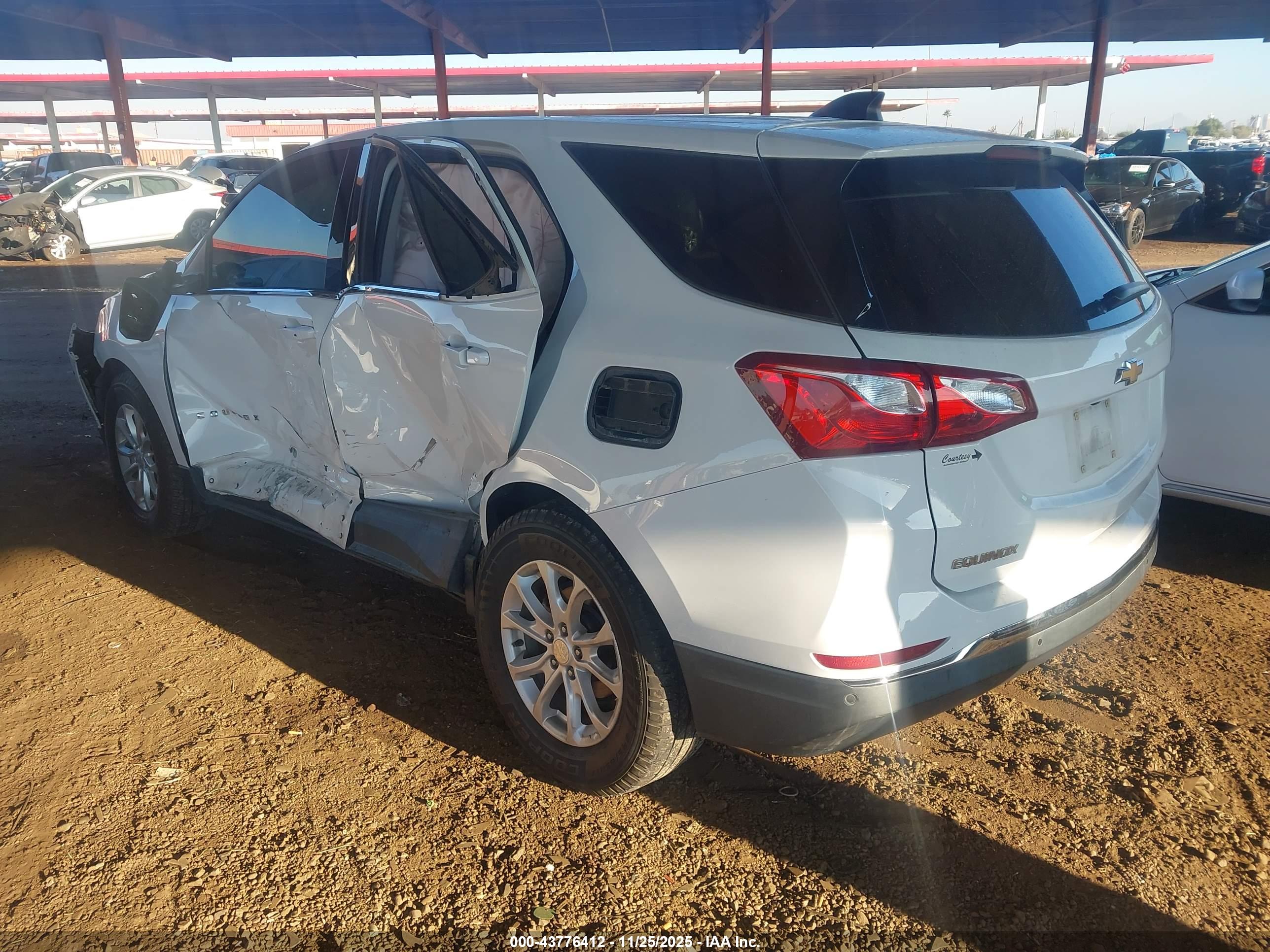 CHEVROLET EQUINOX image 3