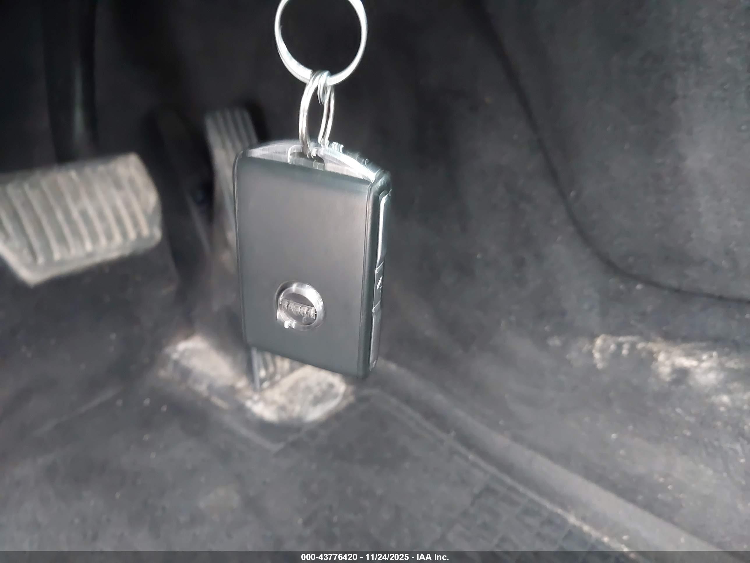 VOLVO XC90 image 11