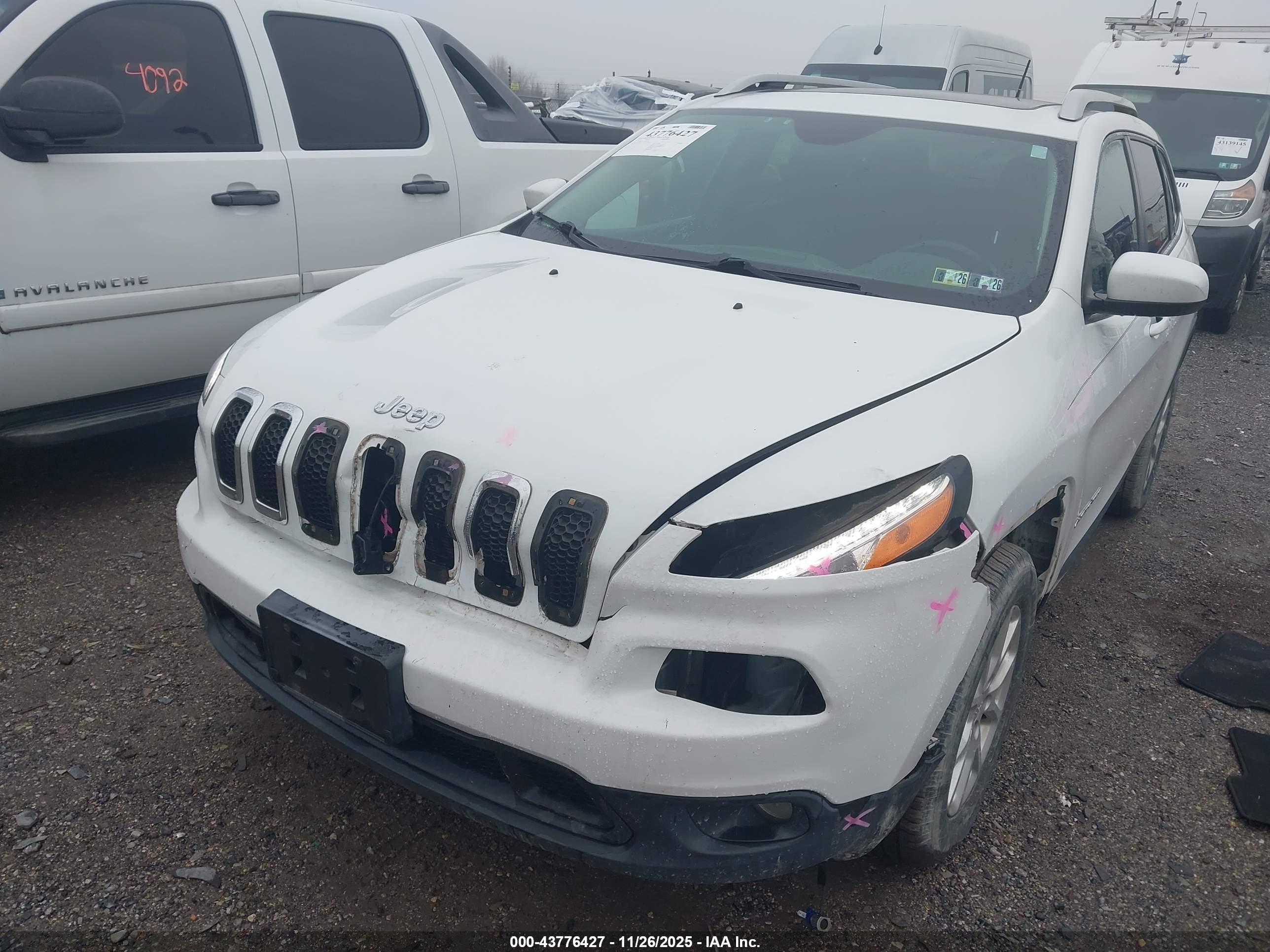 JEEP CHEROKEE image 6