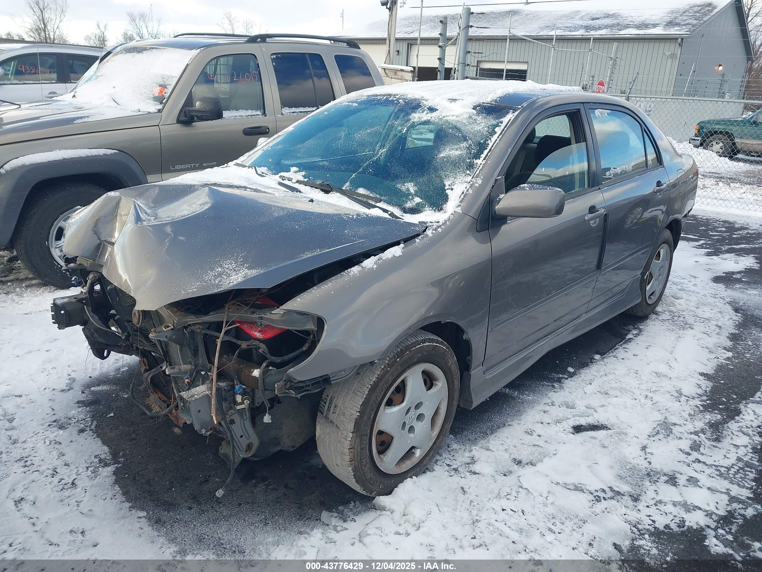TOYOTA COROLLA image 2