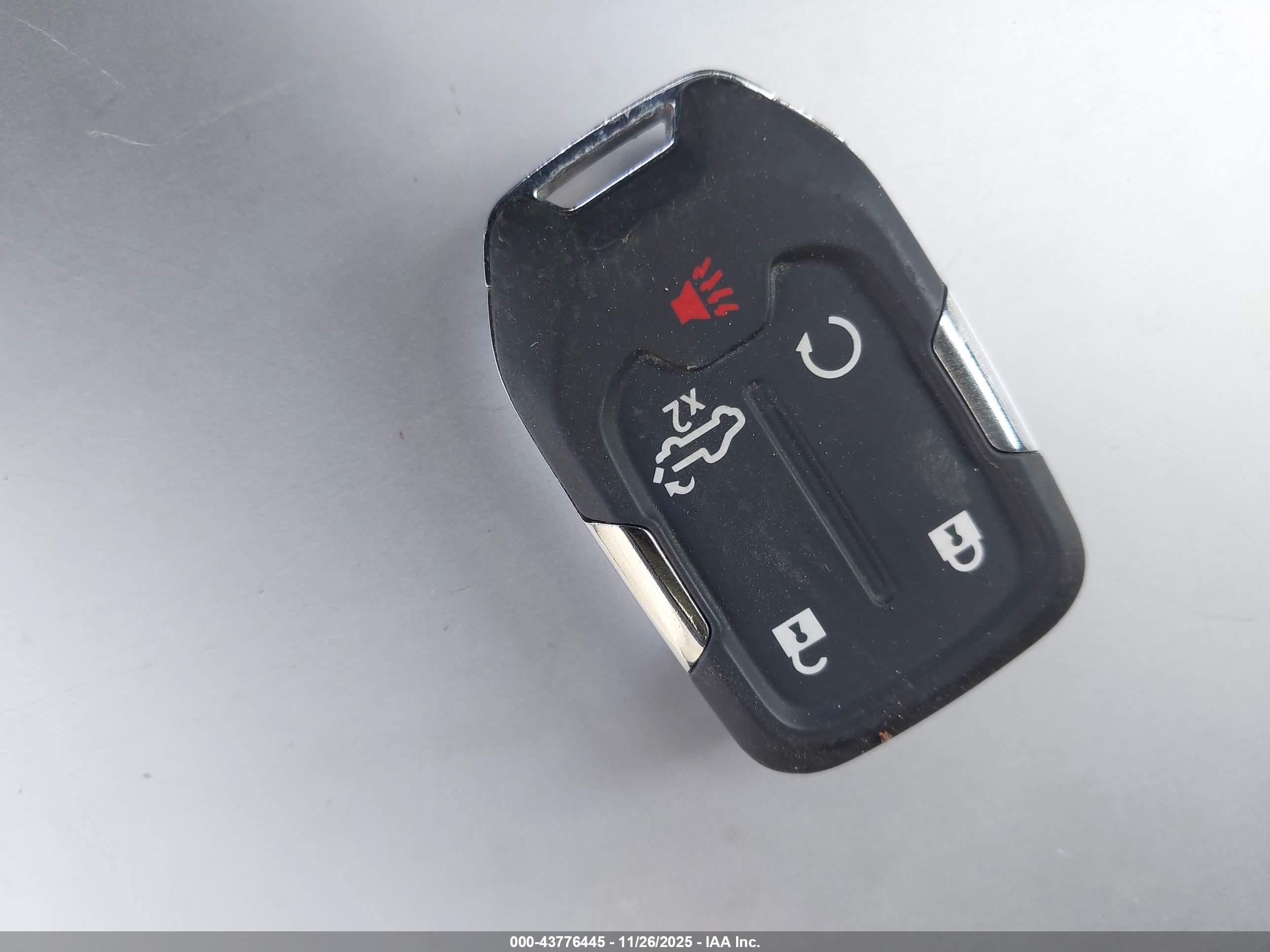CHEVROLET SILVERADO image 11