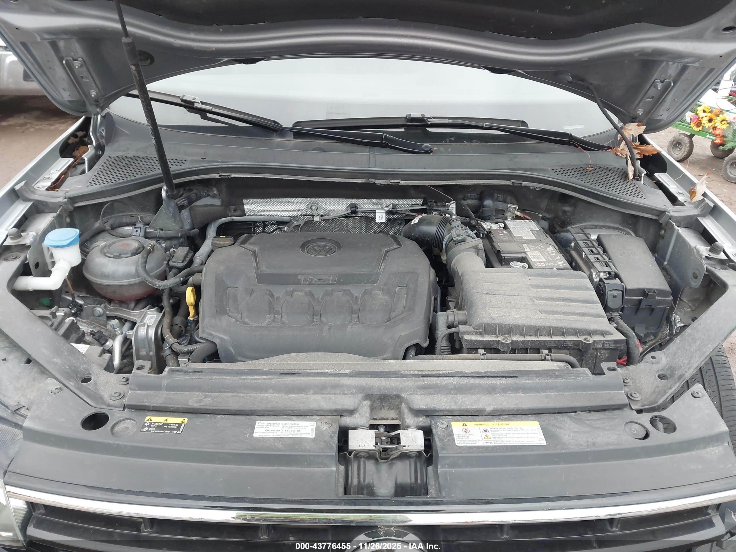 VOLKSWAGEN TIGUAN image 10