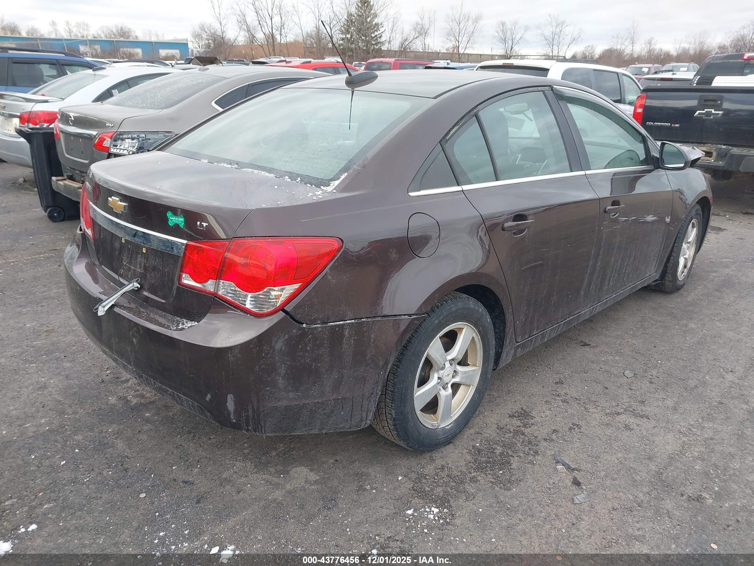 CHEVROLET CRUZE image 4