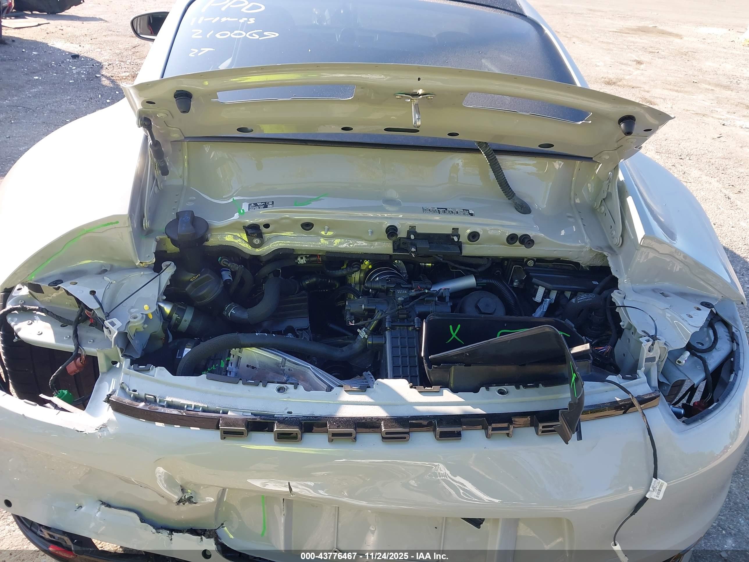 PORSCHE 911 image 10
