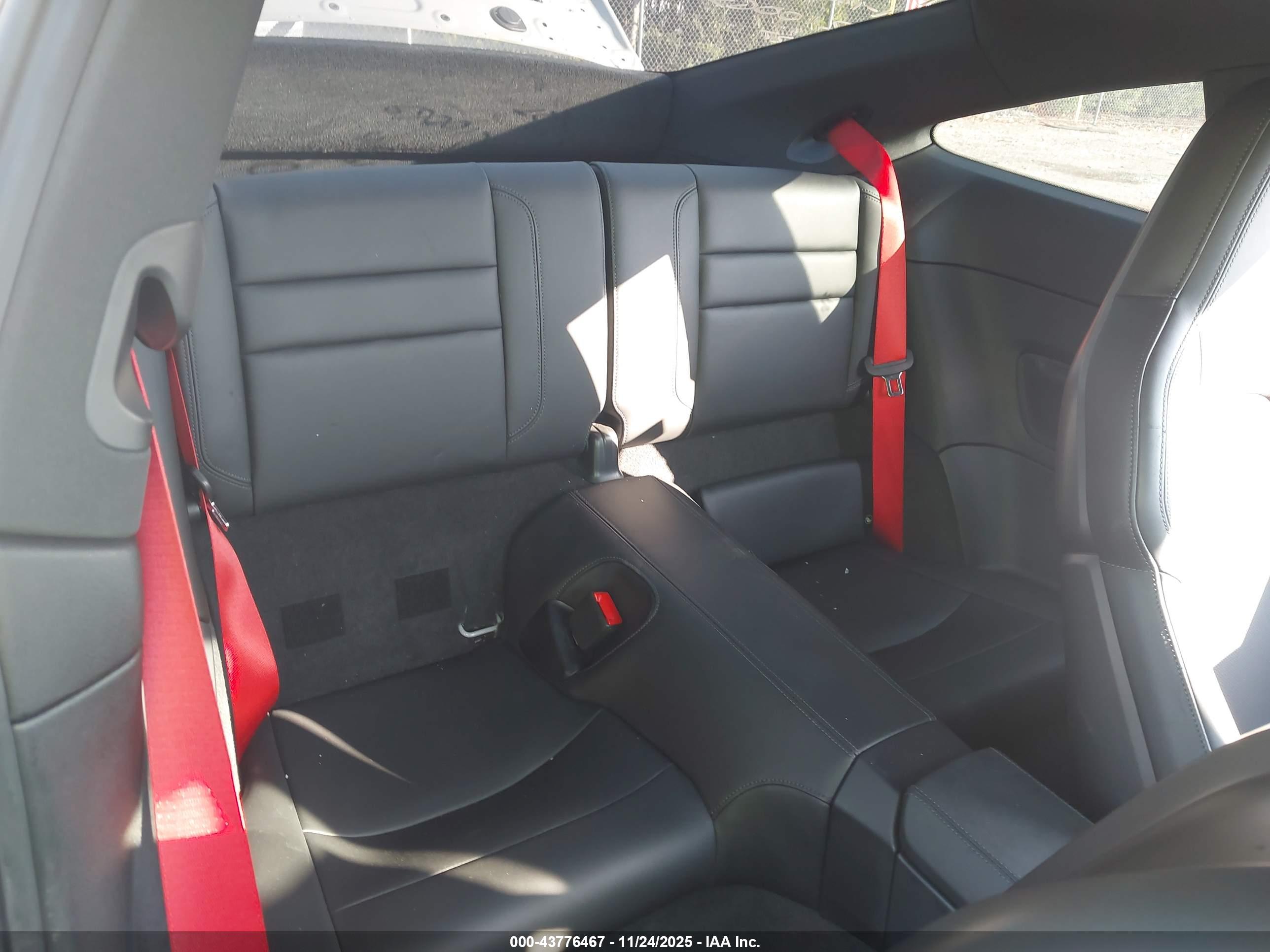 PORSCHE 911 image 8