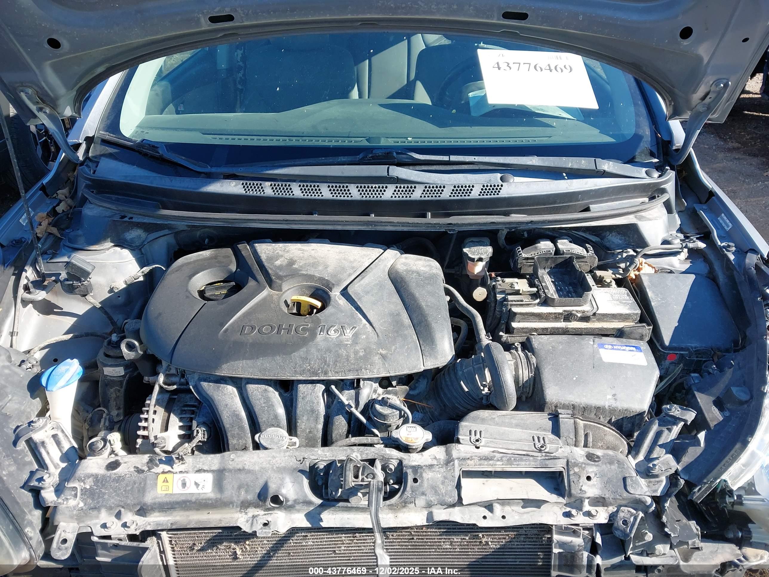 HYUNDAI ELANTRA image 10