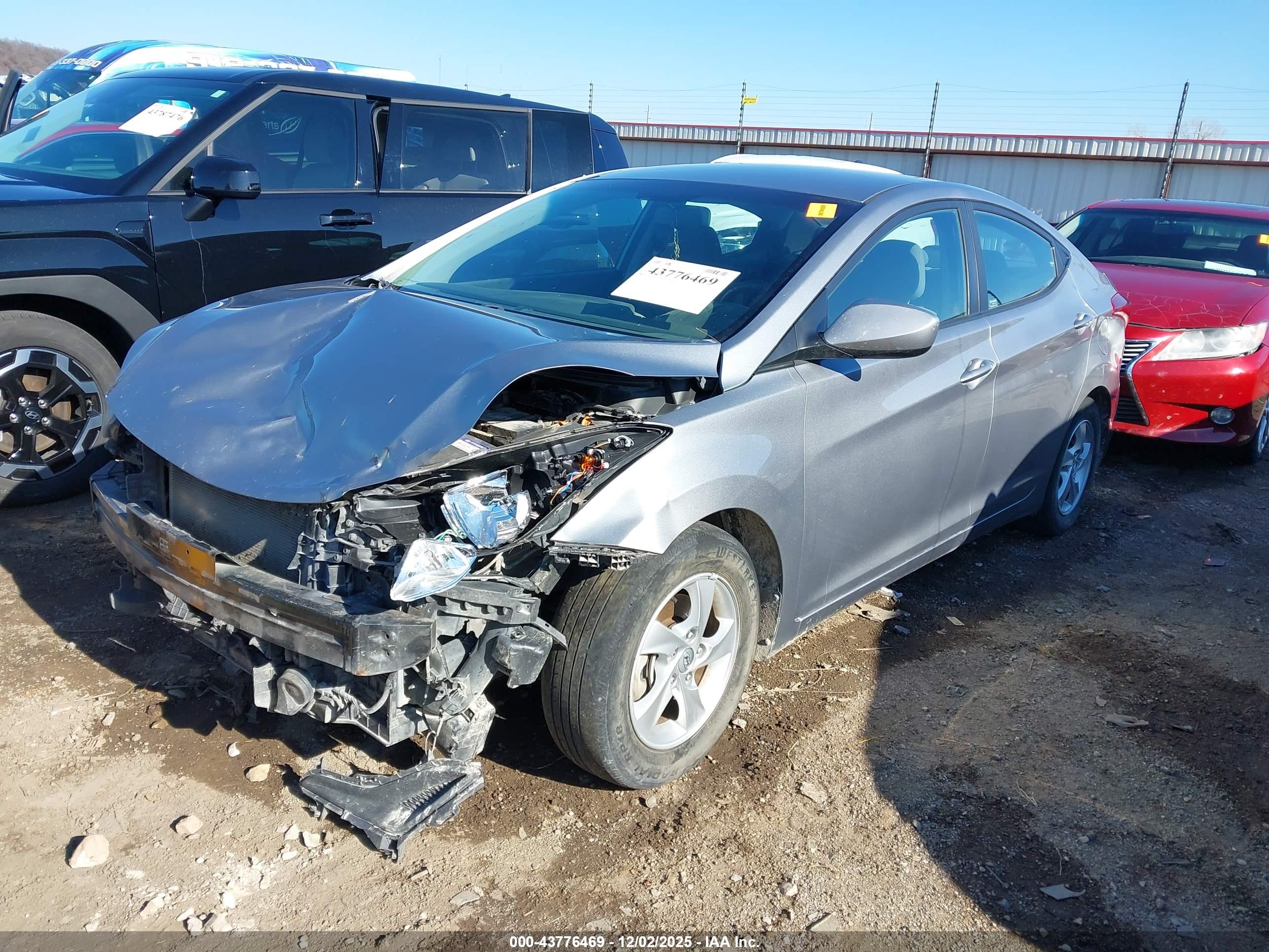 HYUNDAI ELANTRA image 2