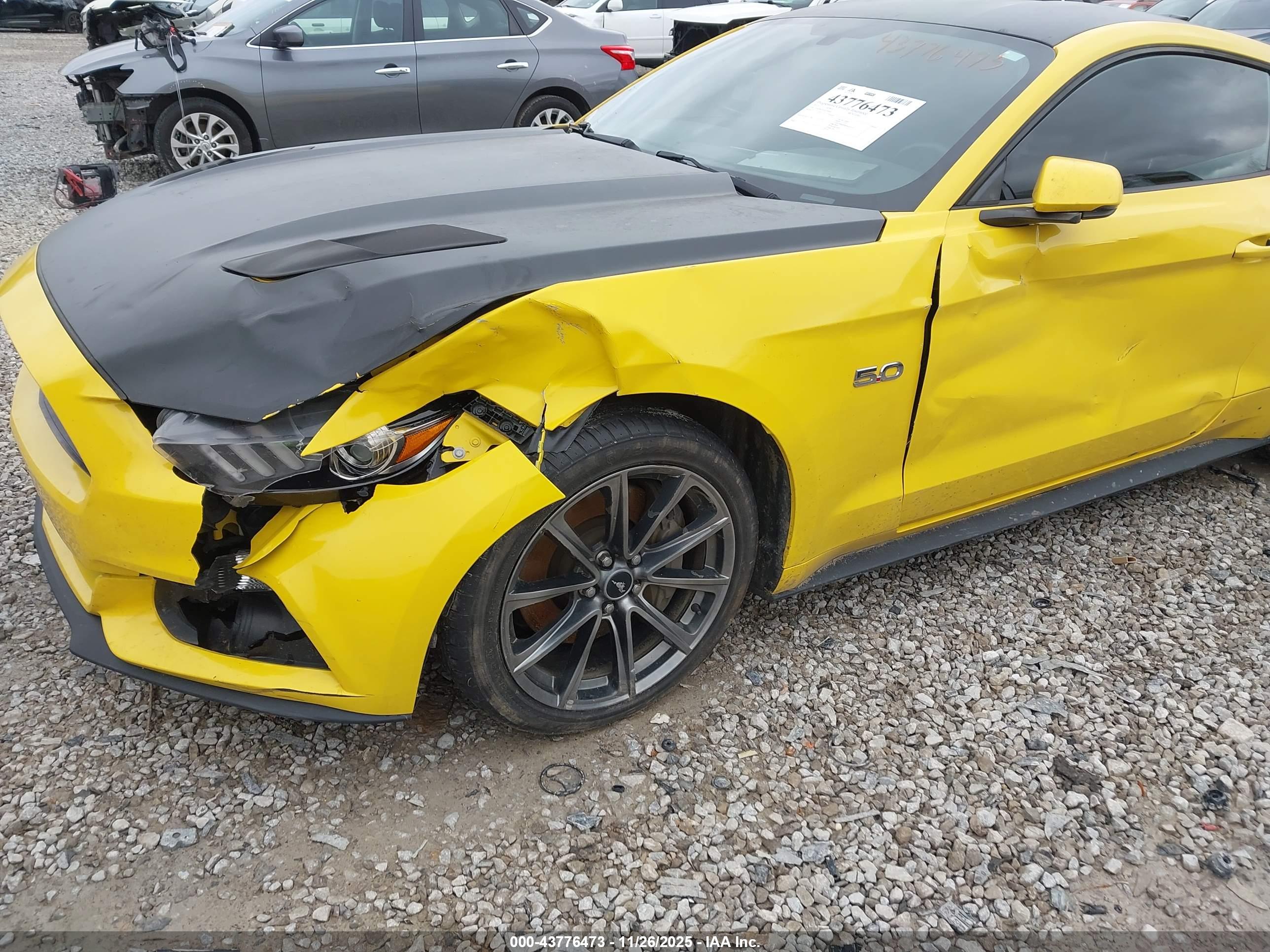 FORD MUSTANG image 6