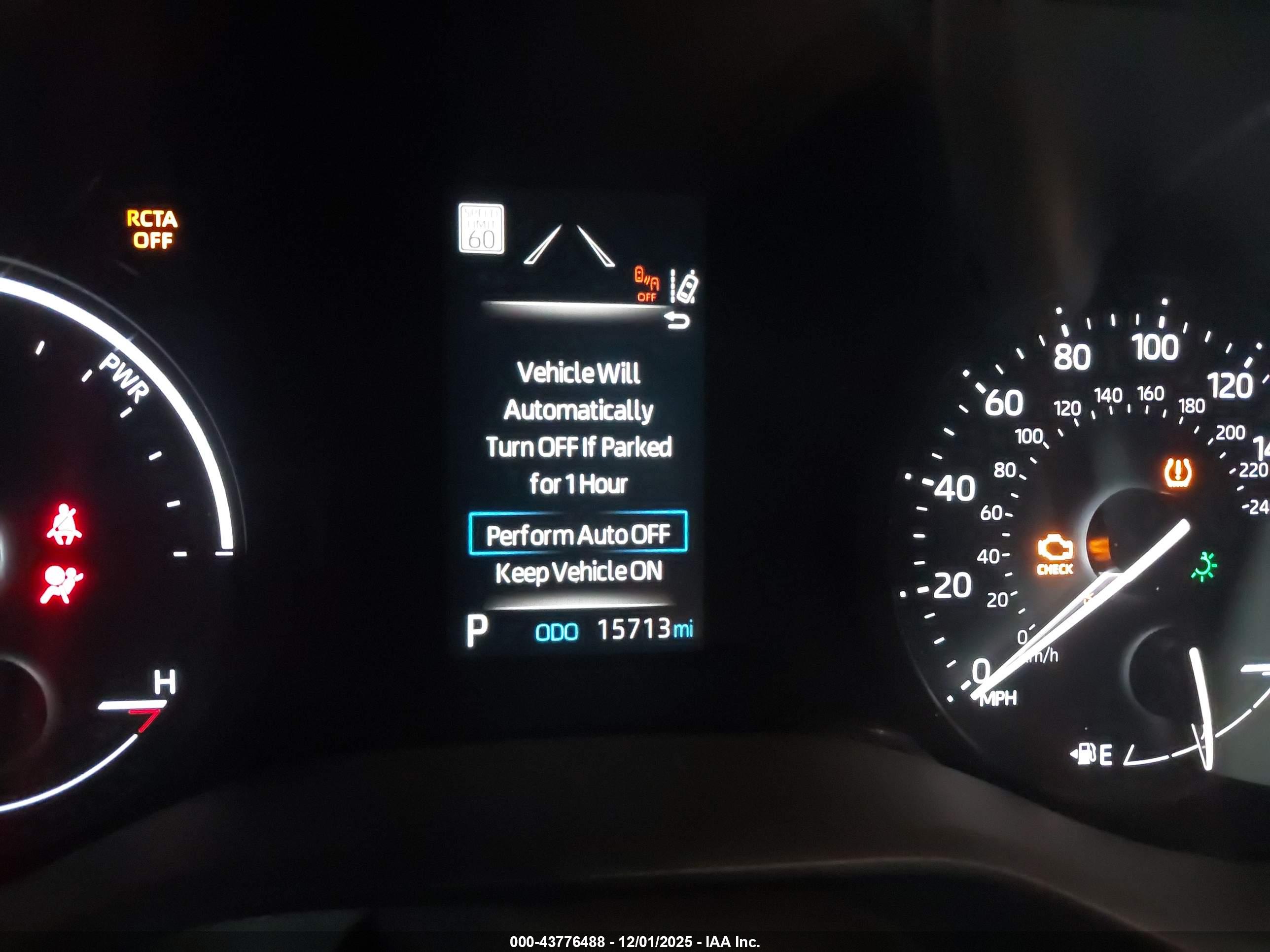 TOYOTA SIENNA image 7