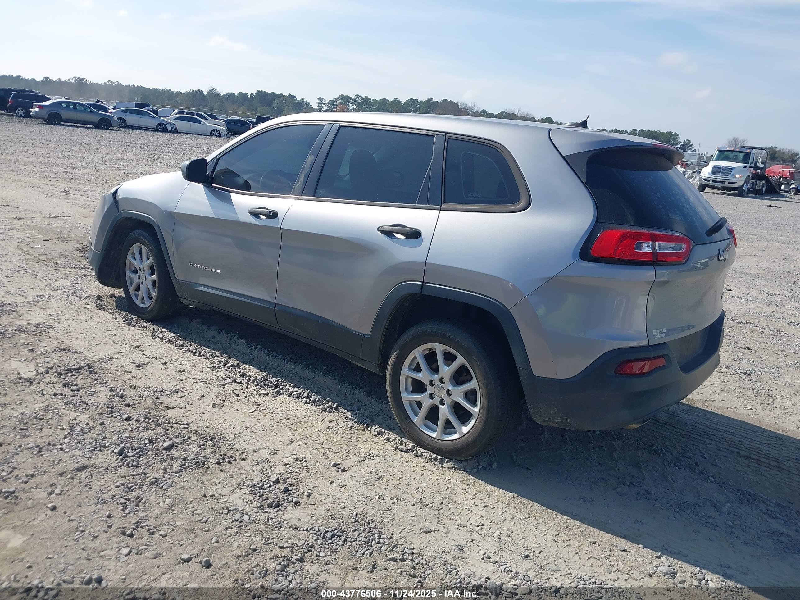 JEEP CHEROKEE image 3