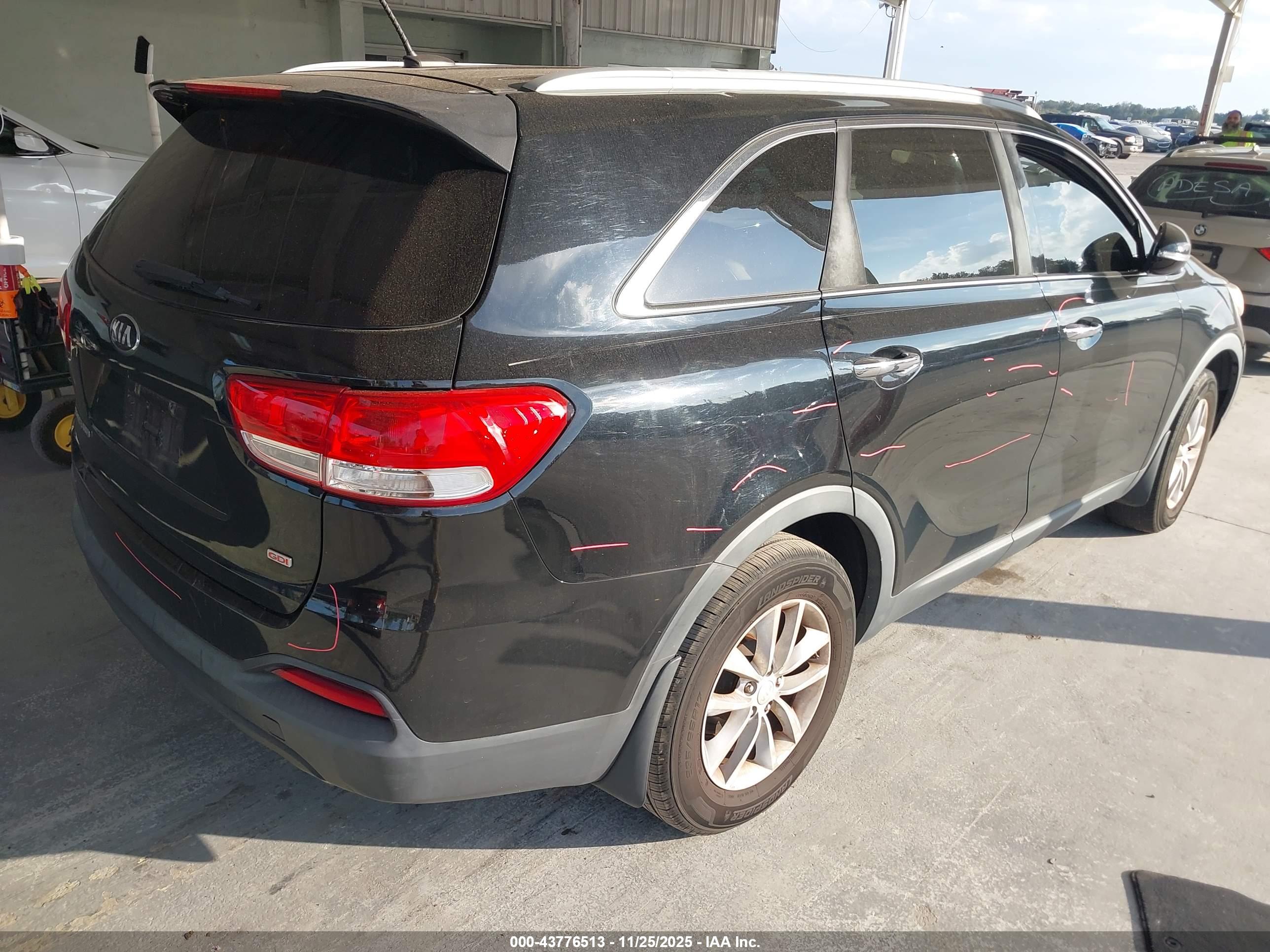 KIA SORENTO image 4