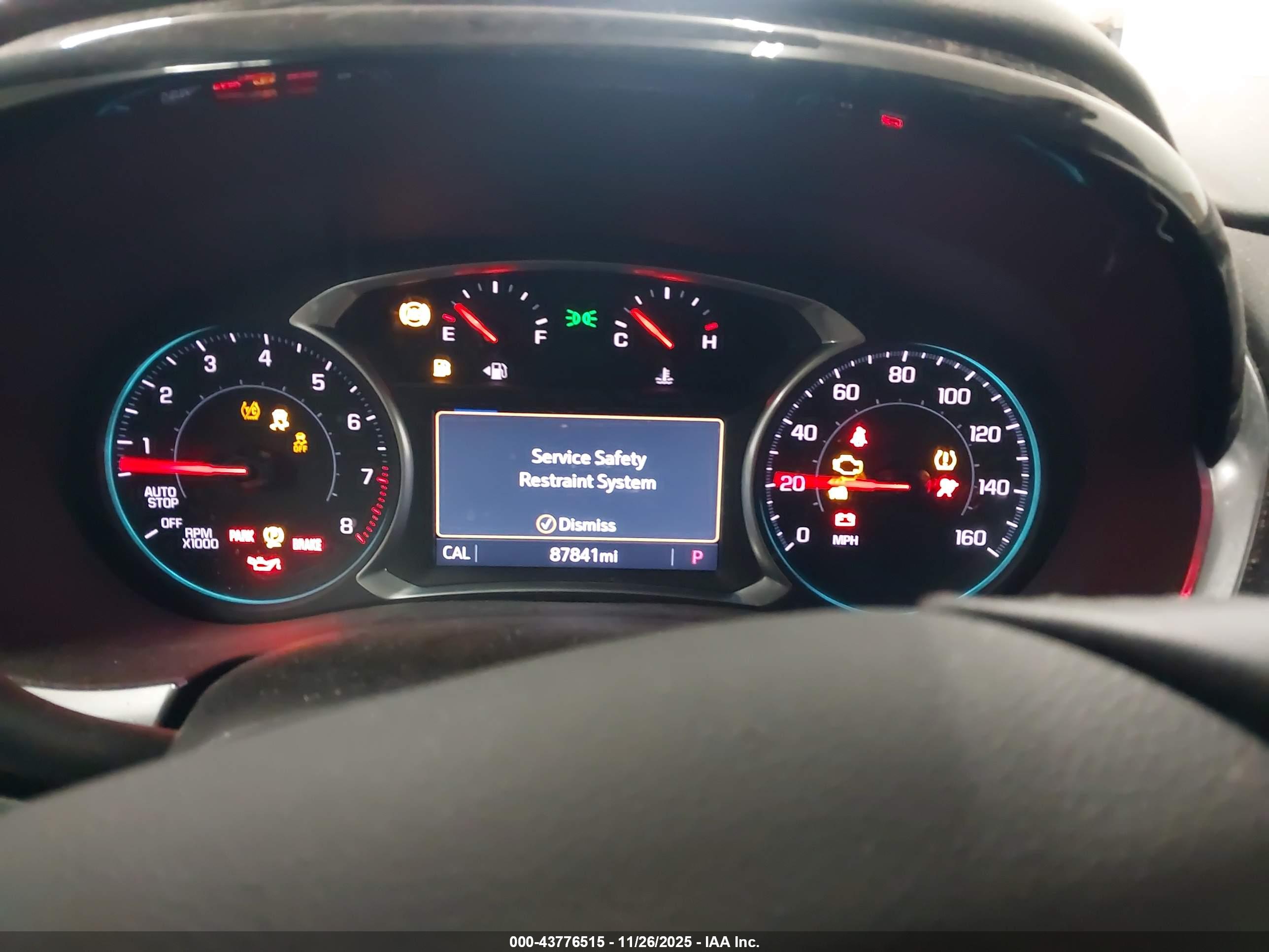 CHEVROLET TRAVERSE image 7