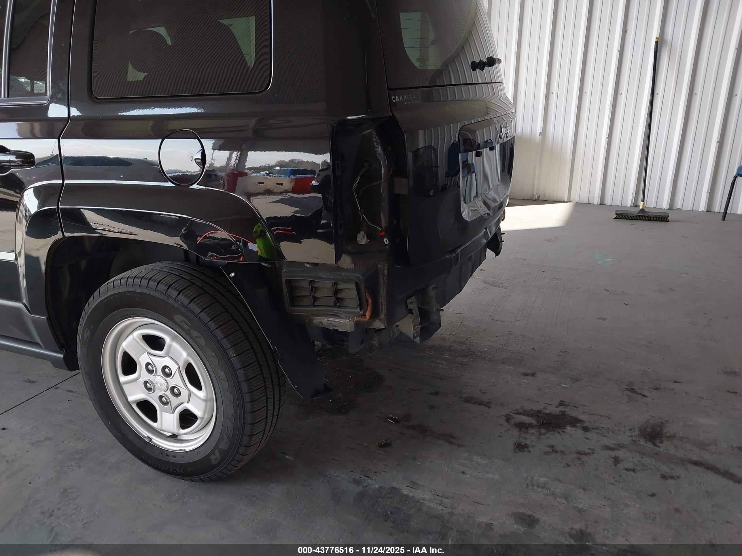 JEEP PATRIOT image 6