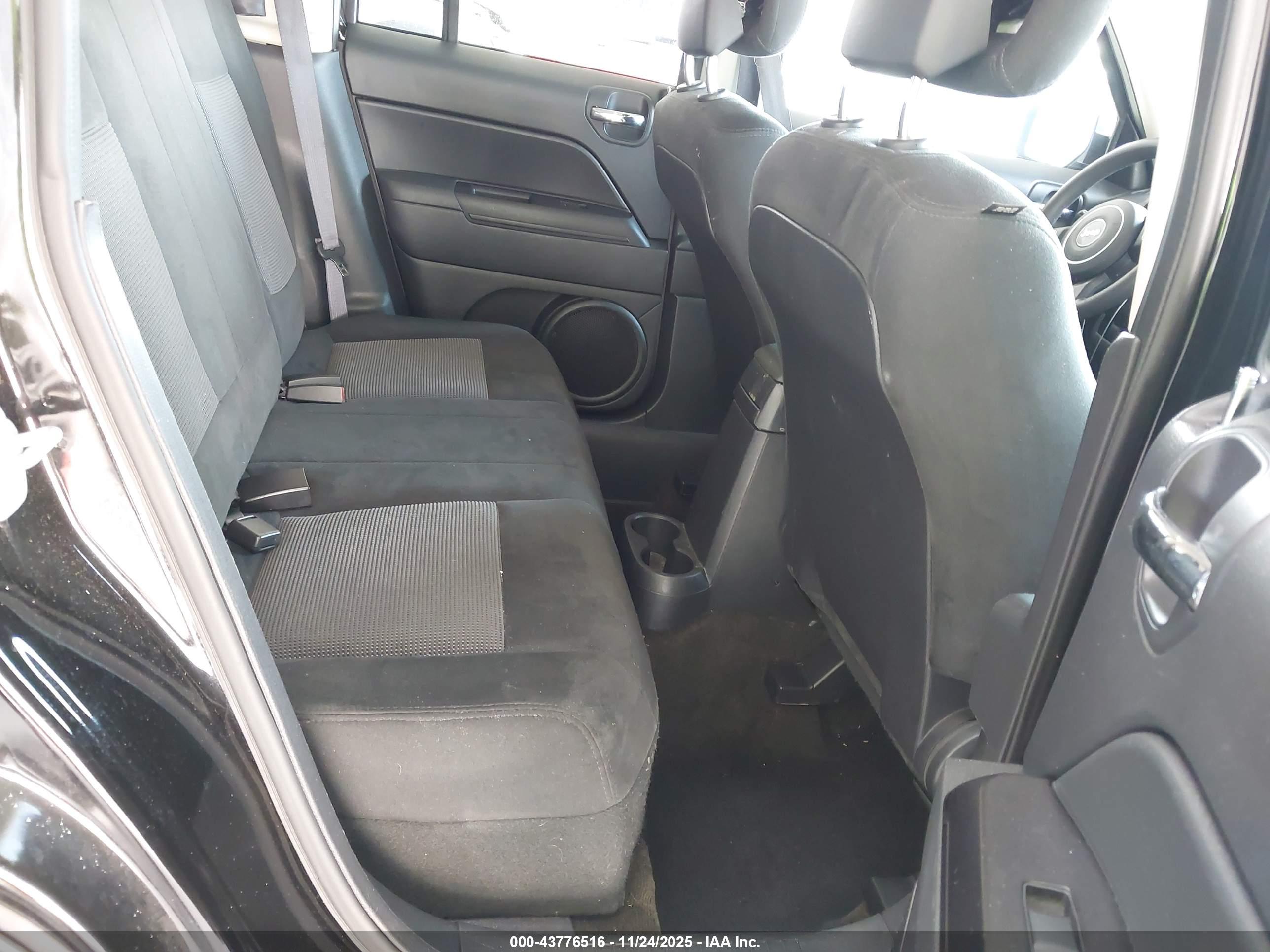 JEEP PATRIOT image 8