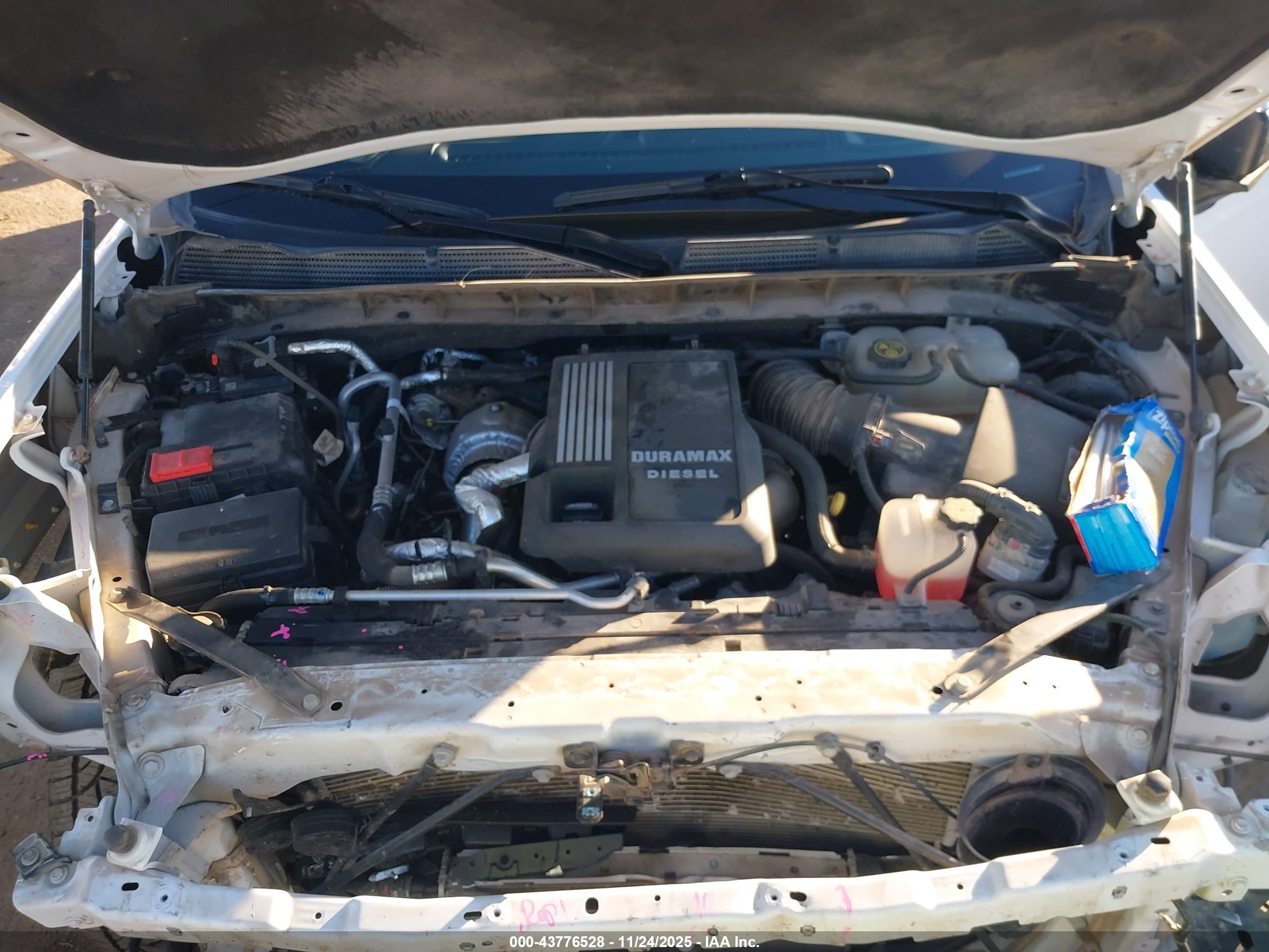 GMC SIERRA image 10