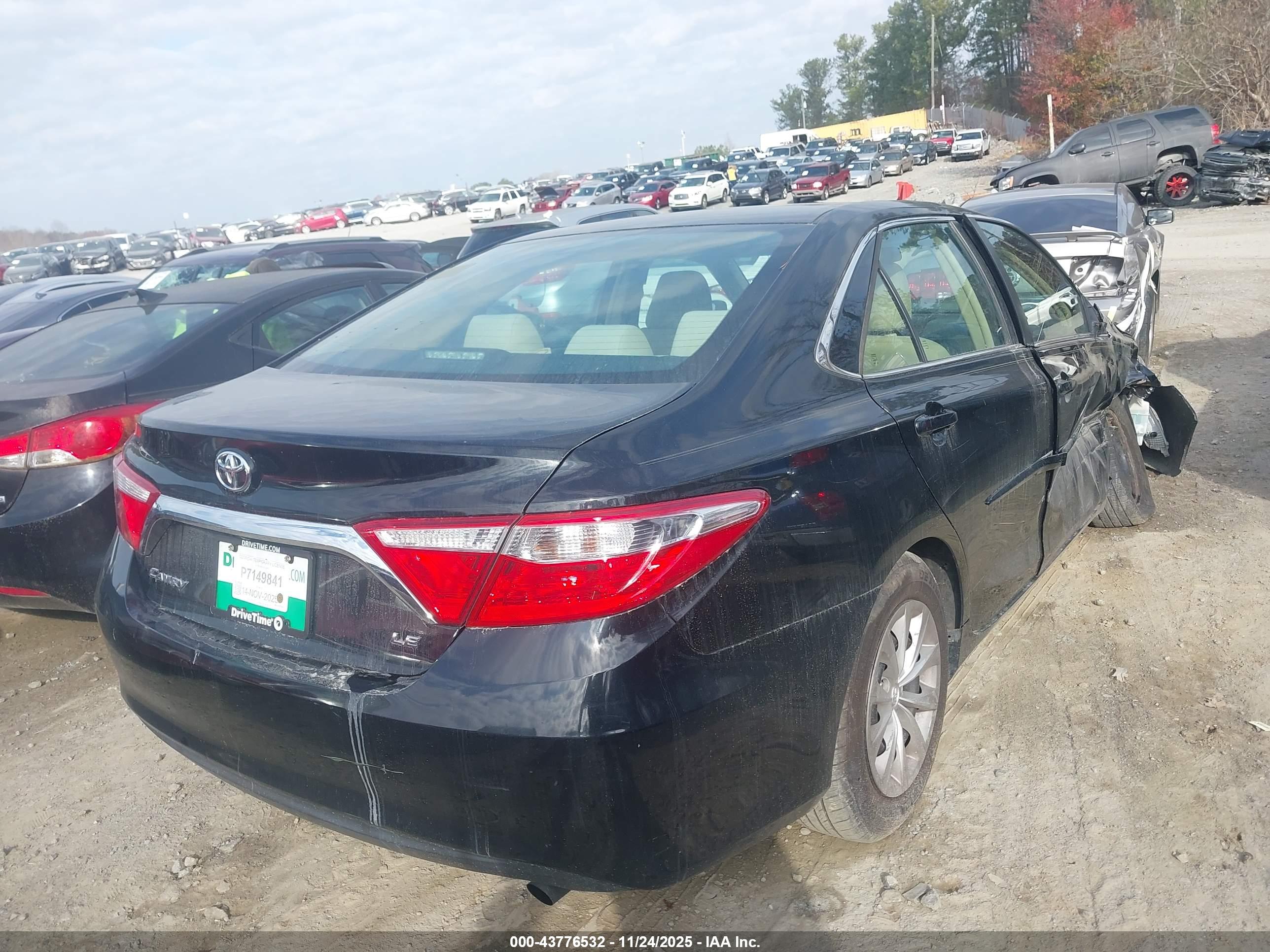 TOYOTA CAMRY image 4