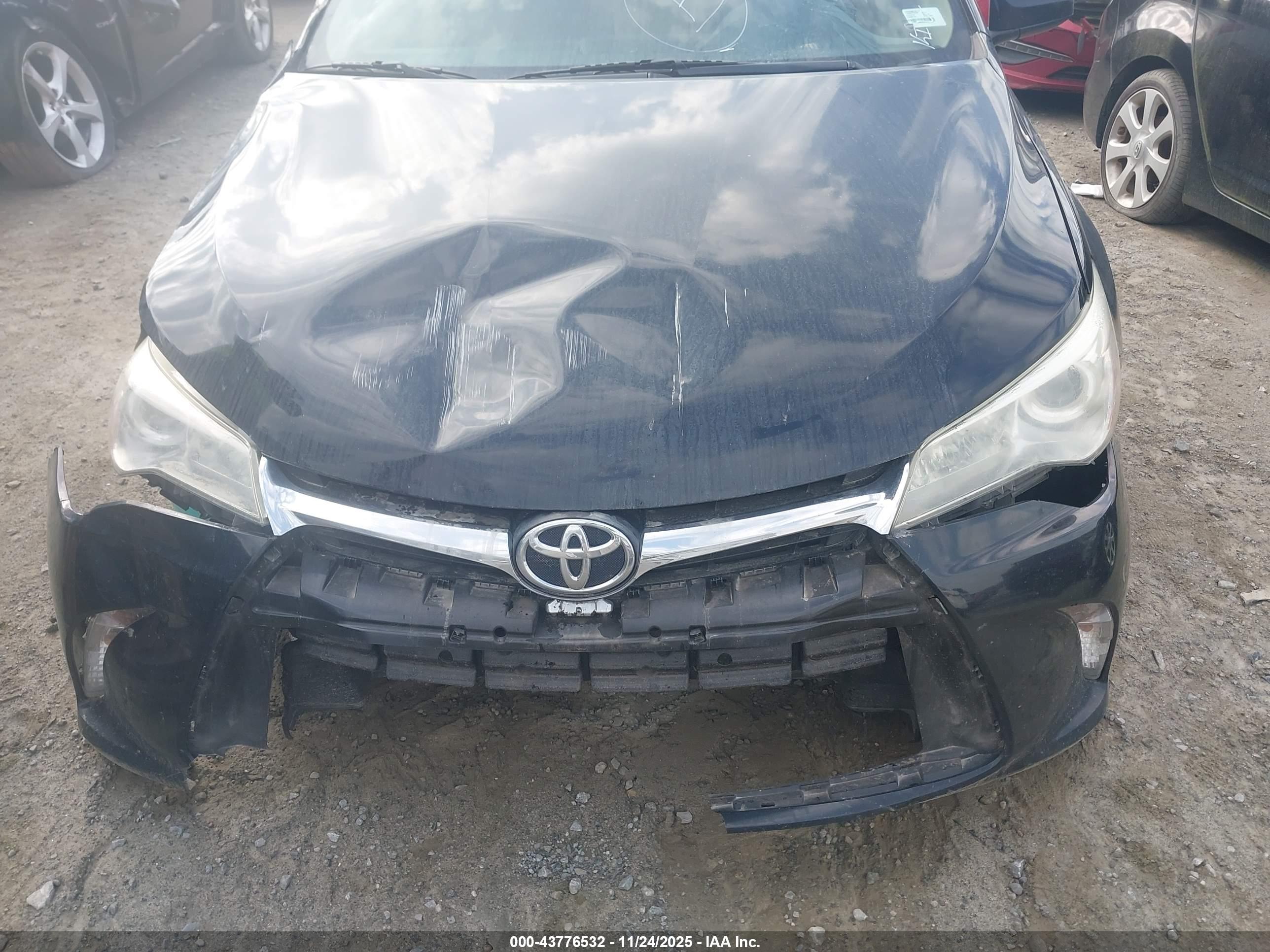 TOYOTA CAMRY image 6
