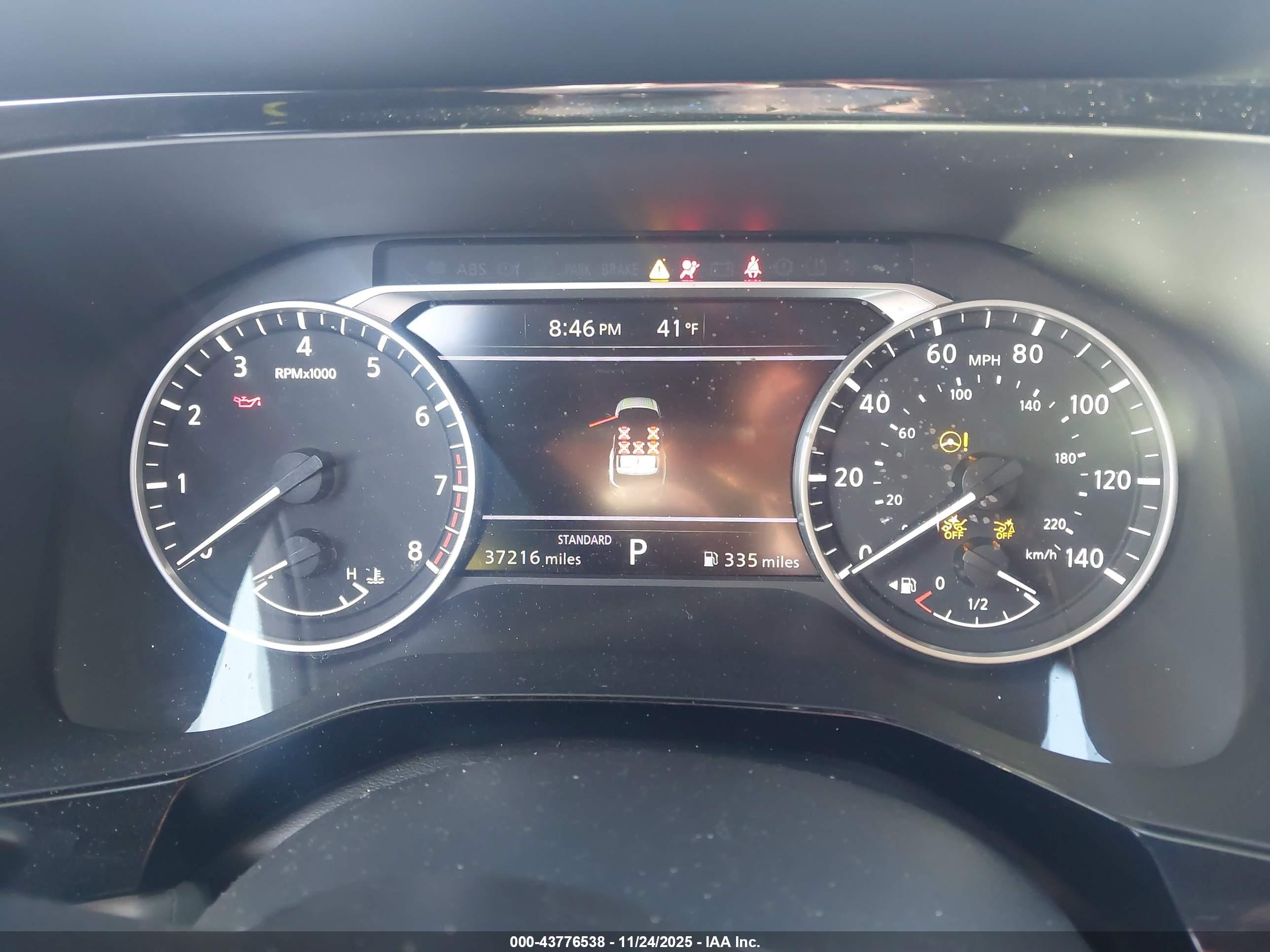 NISSAN PATHFINDER image 7