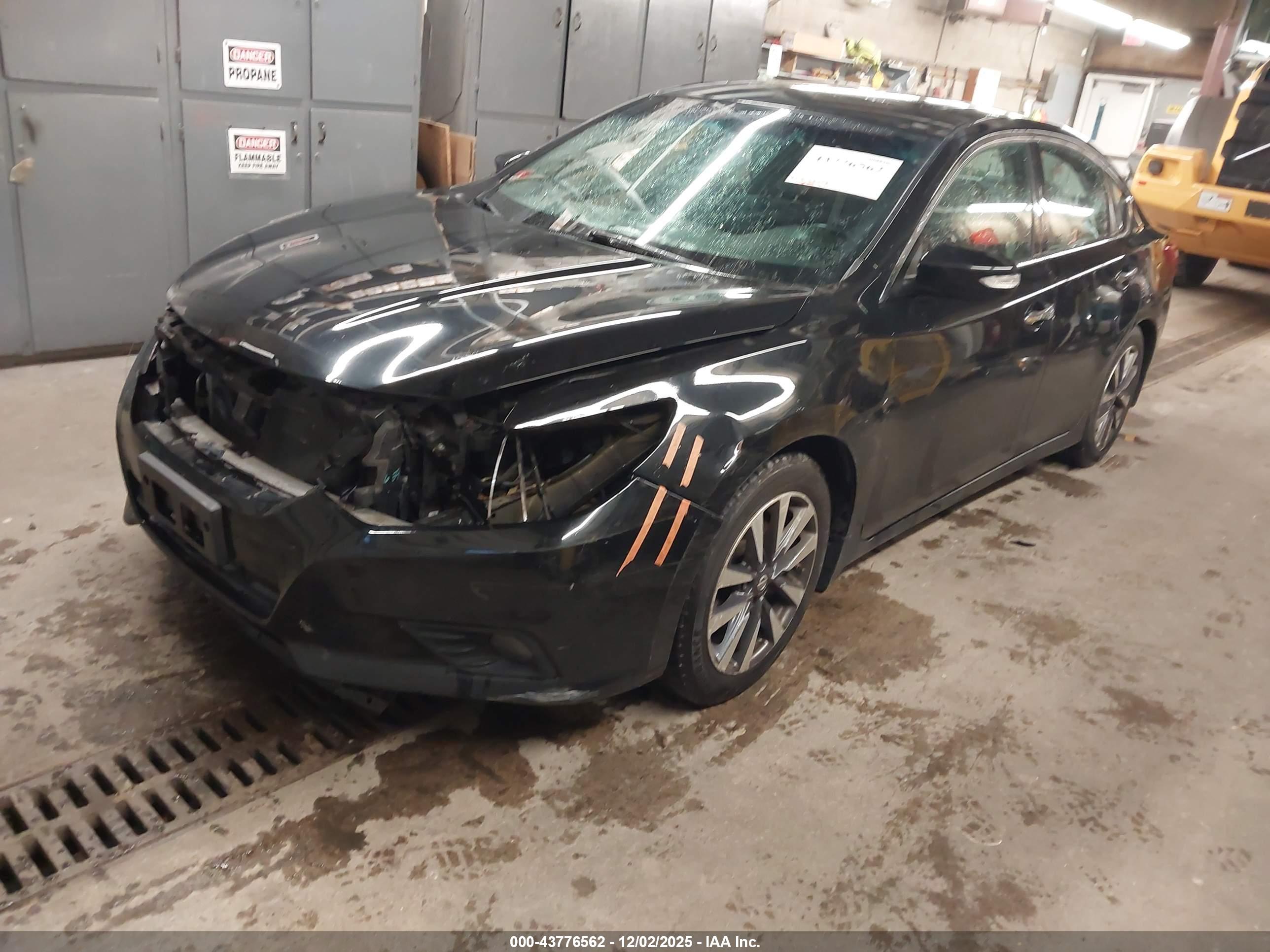 NISSAN ALTIMA image 2
