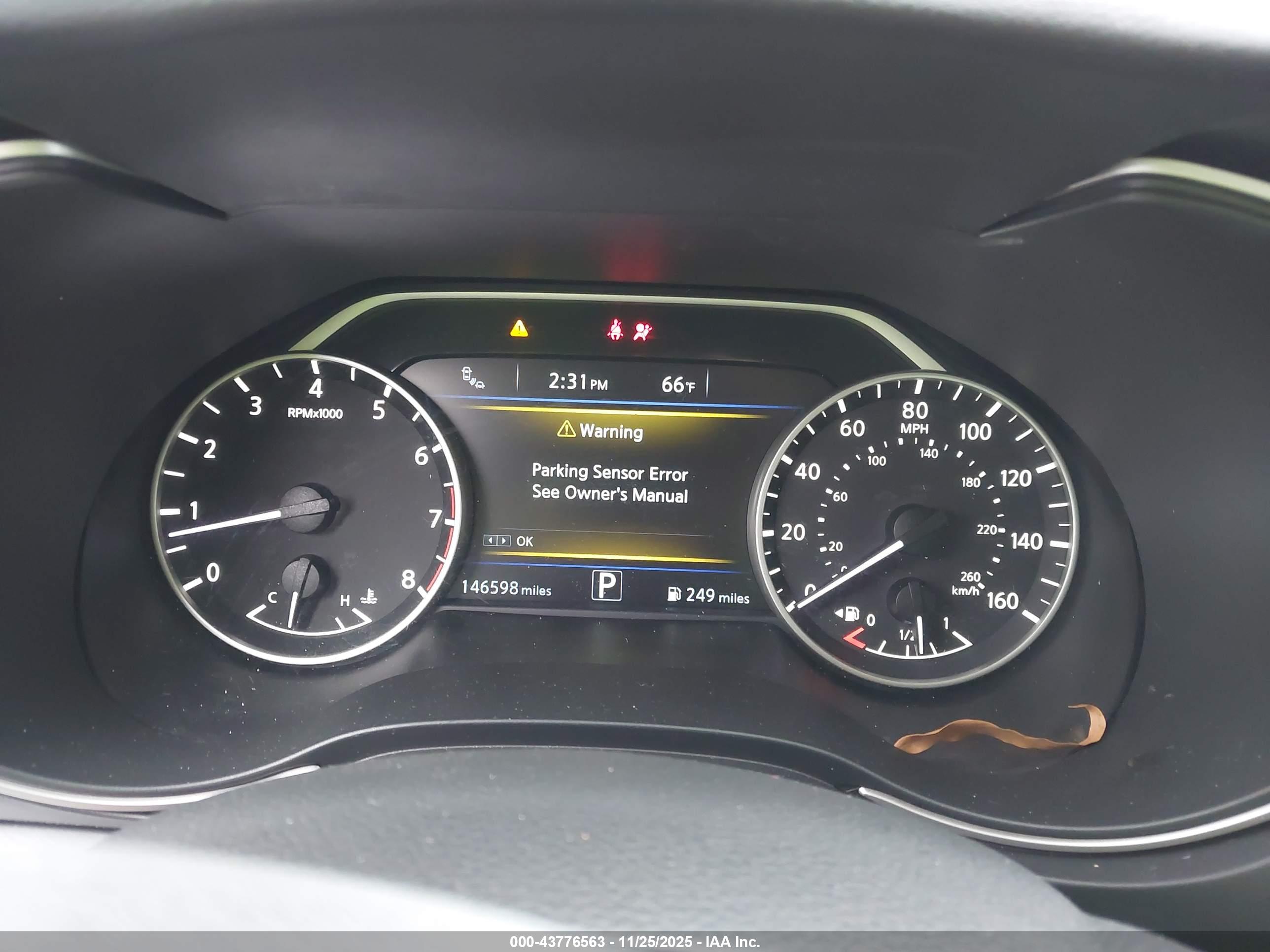 NISSAN MAXIMA image 7