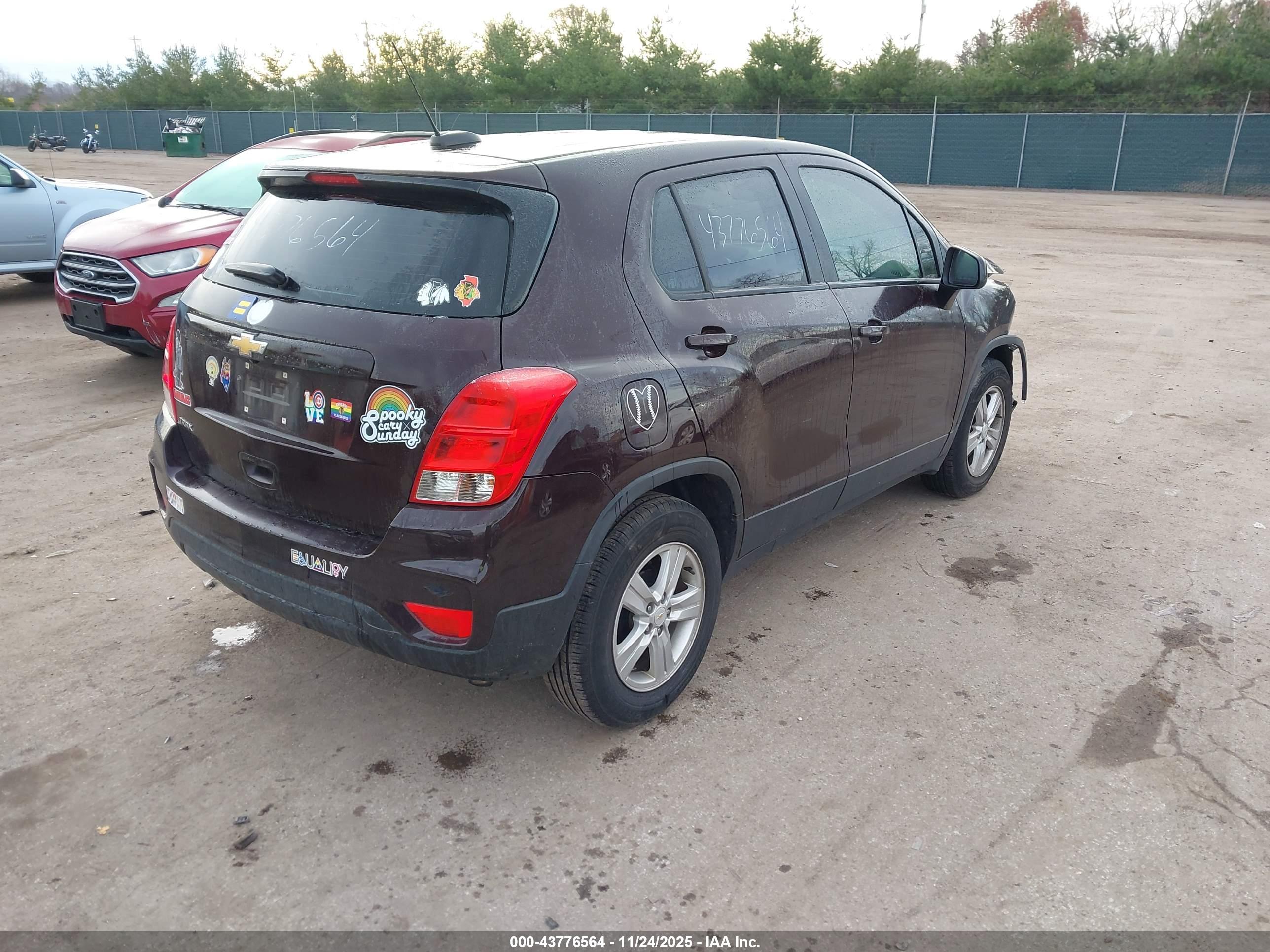 CHEVROLET TRAX image 4