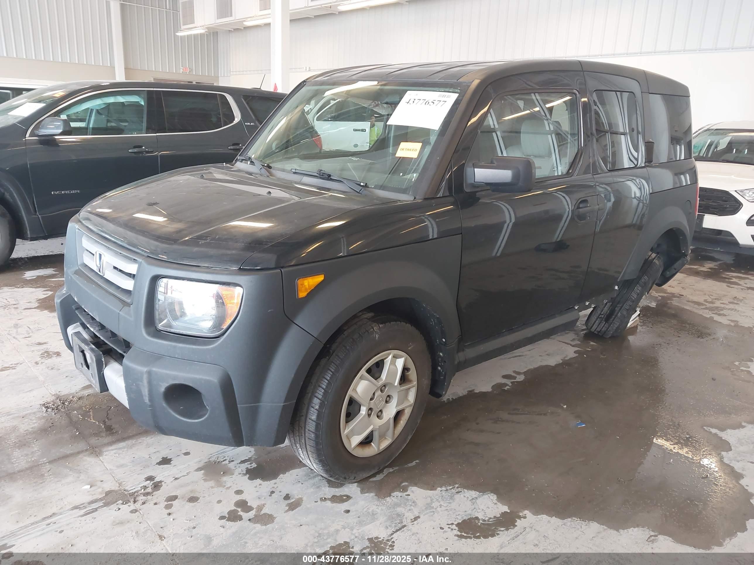 HONDA ELEMENT image 2