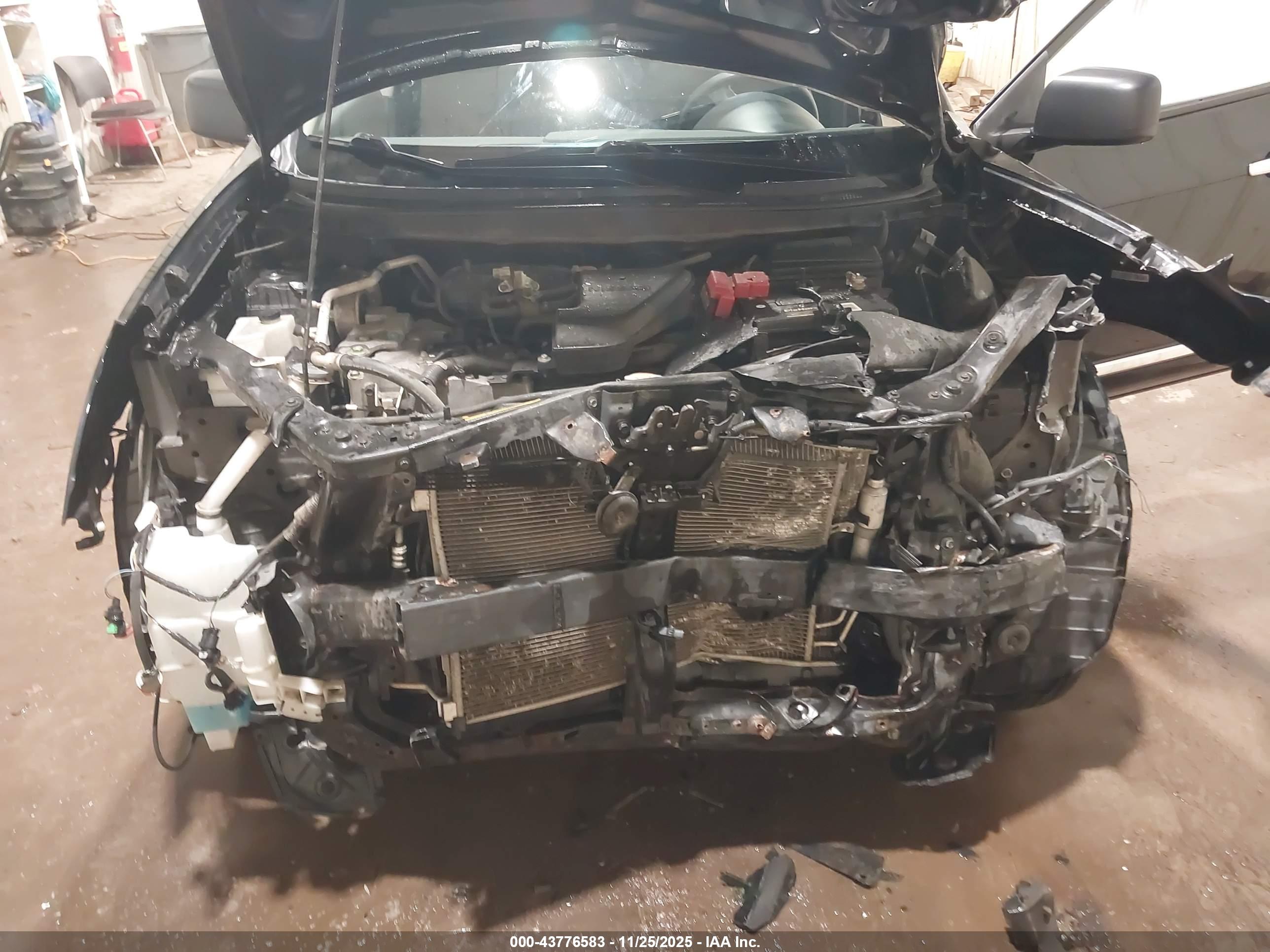 NISSAN ROGUE image 10