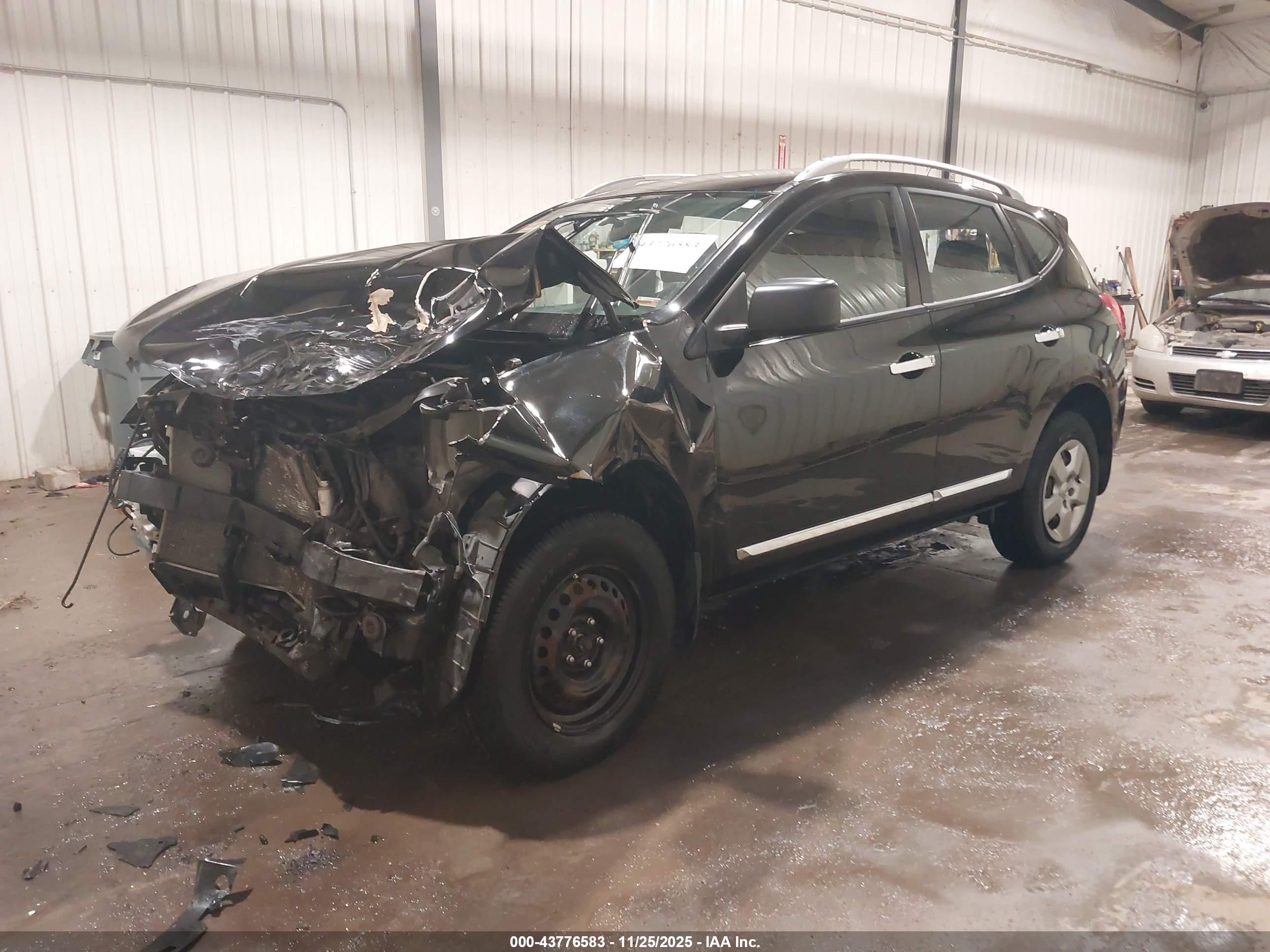 NISSAN ROGUE image 2