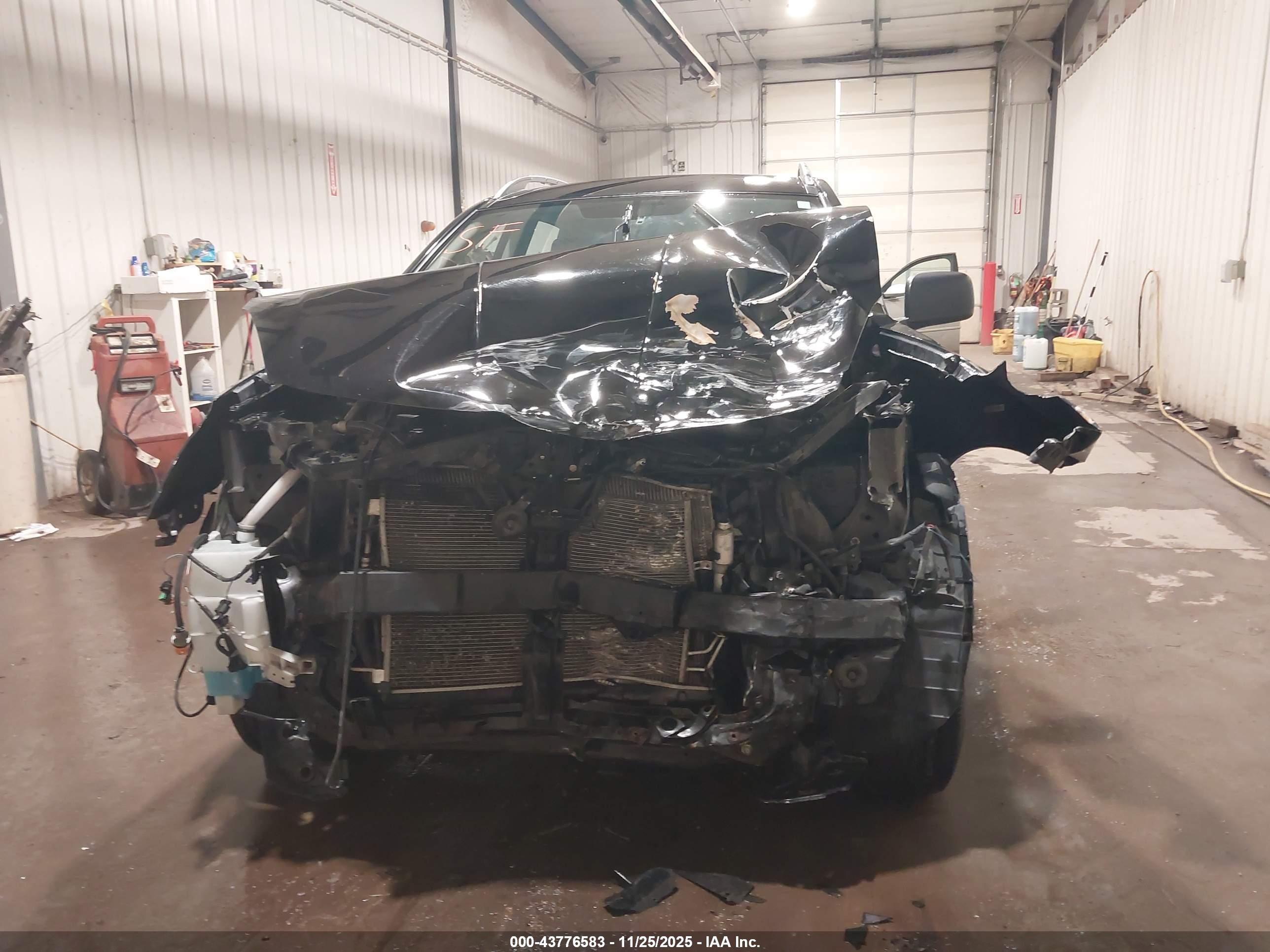 NISSAN ROGUE image 6