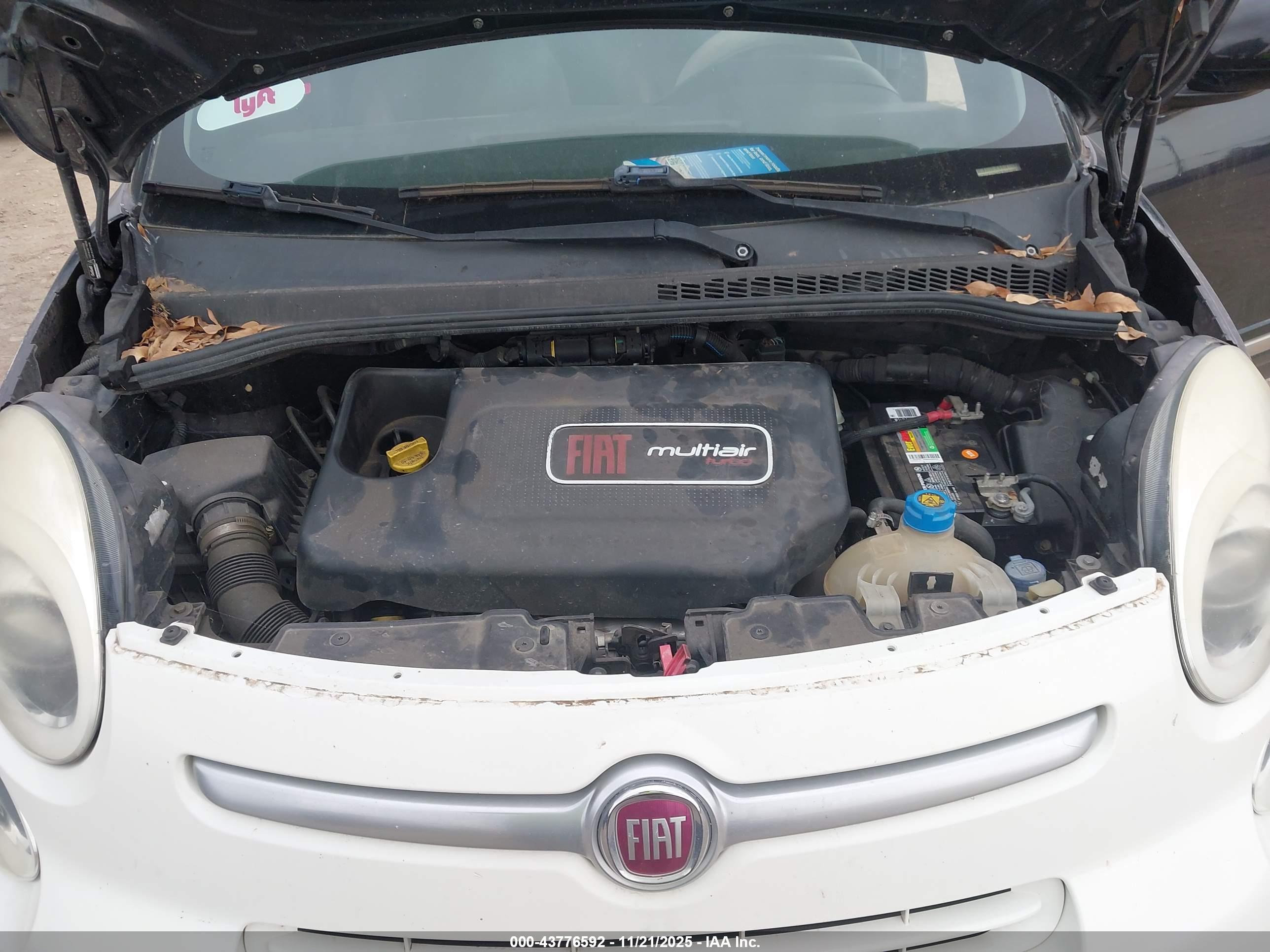 FIAT 500L image 10