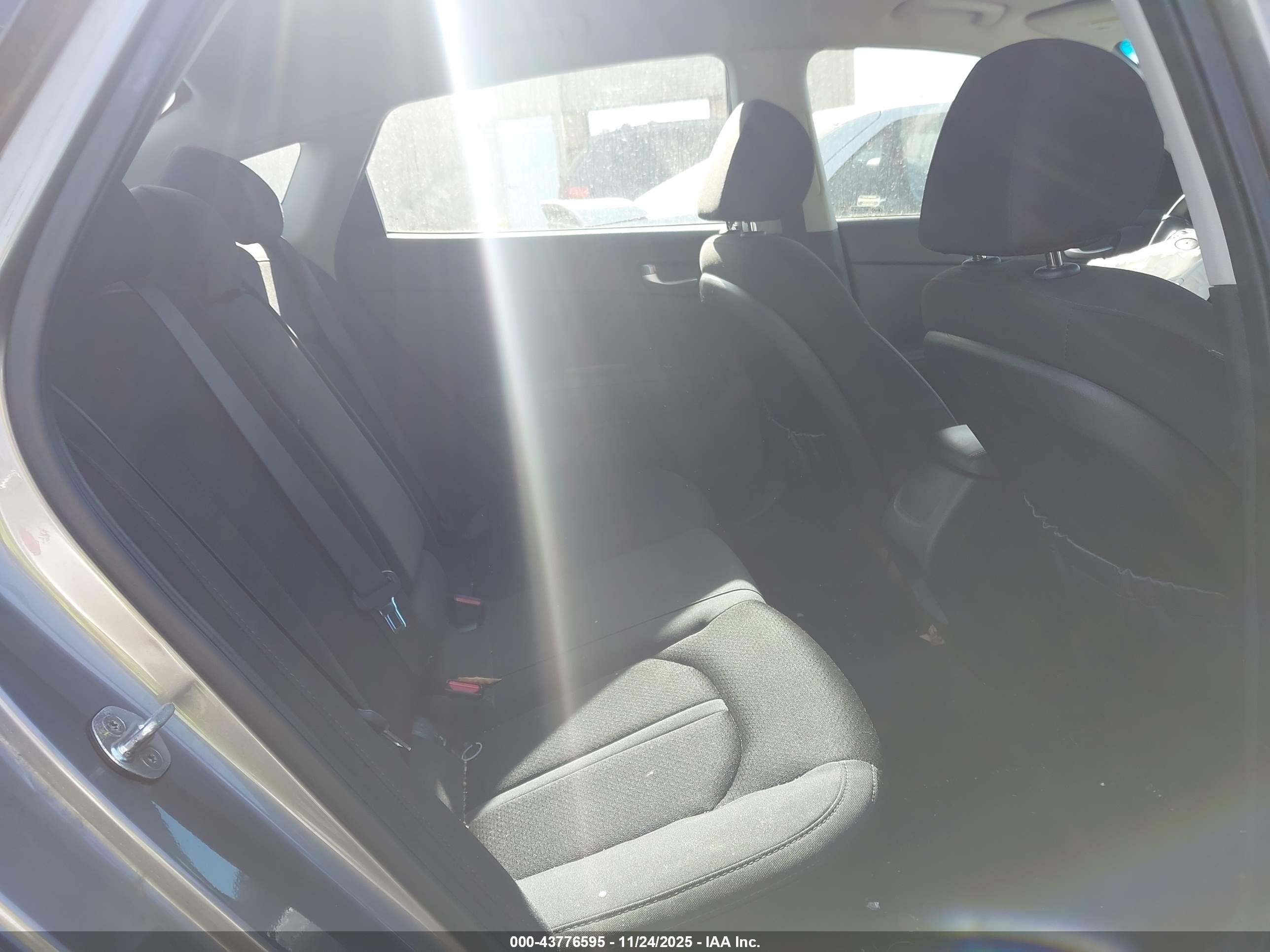 KIA OPTIMA image 8