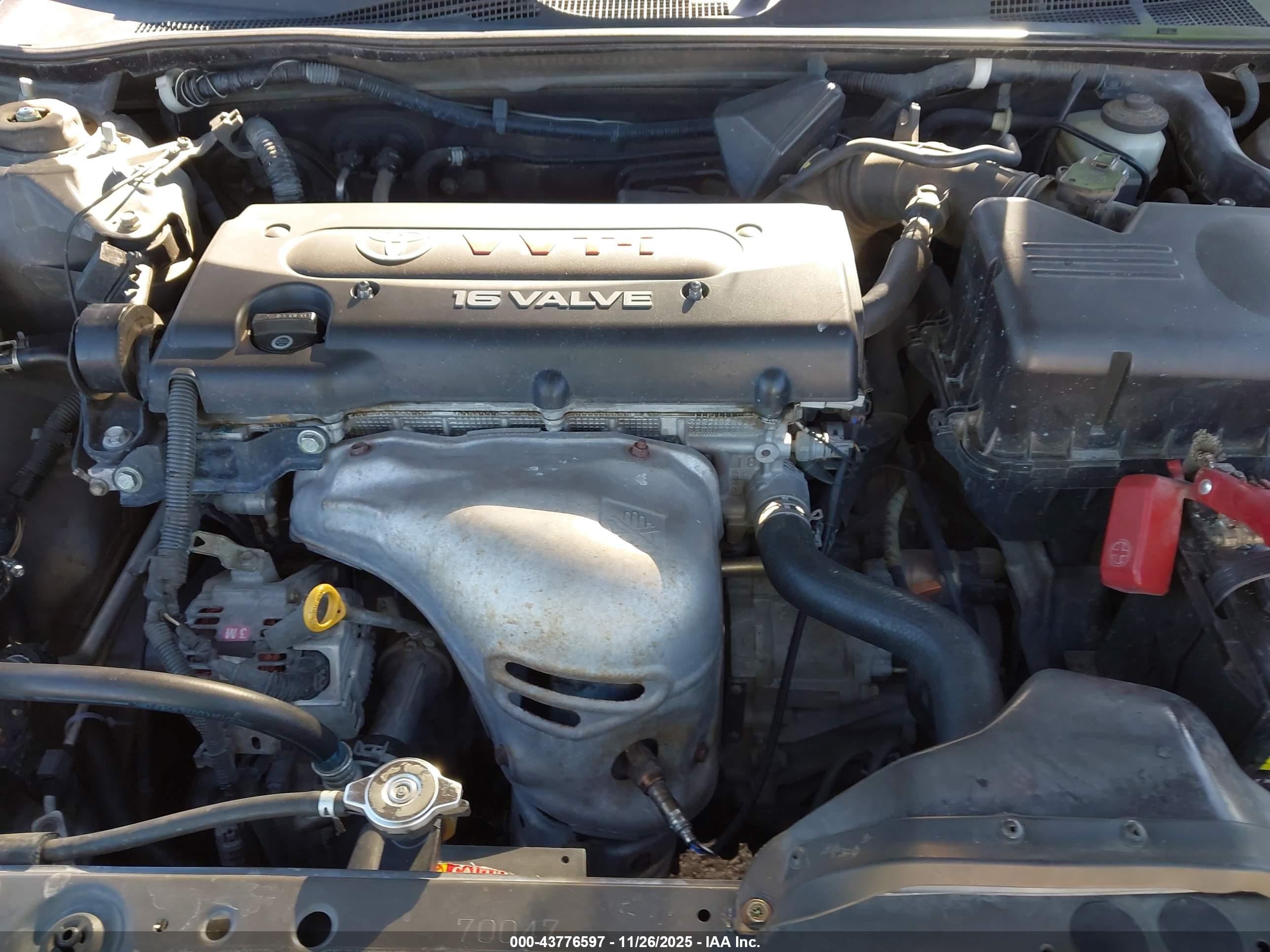 TOYOTA CAMRY image 10