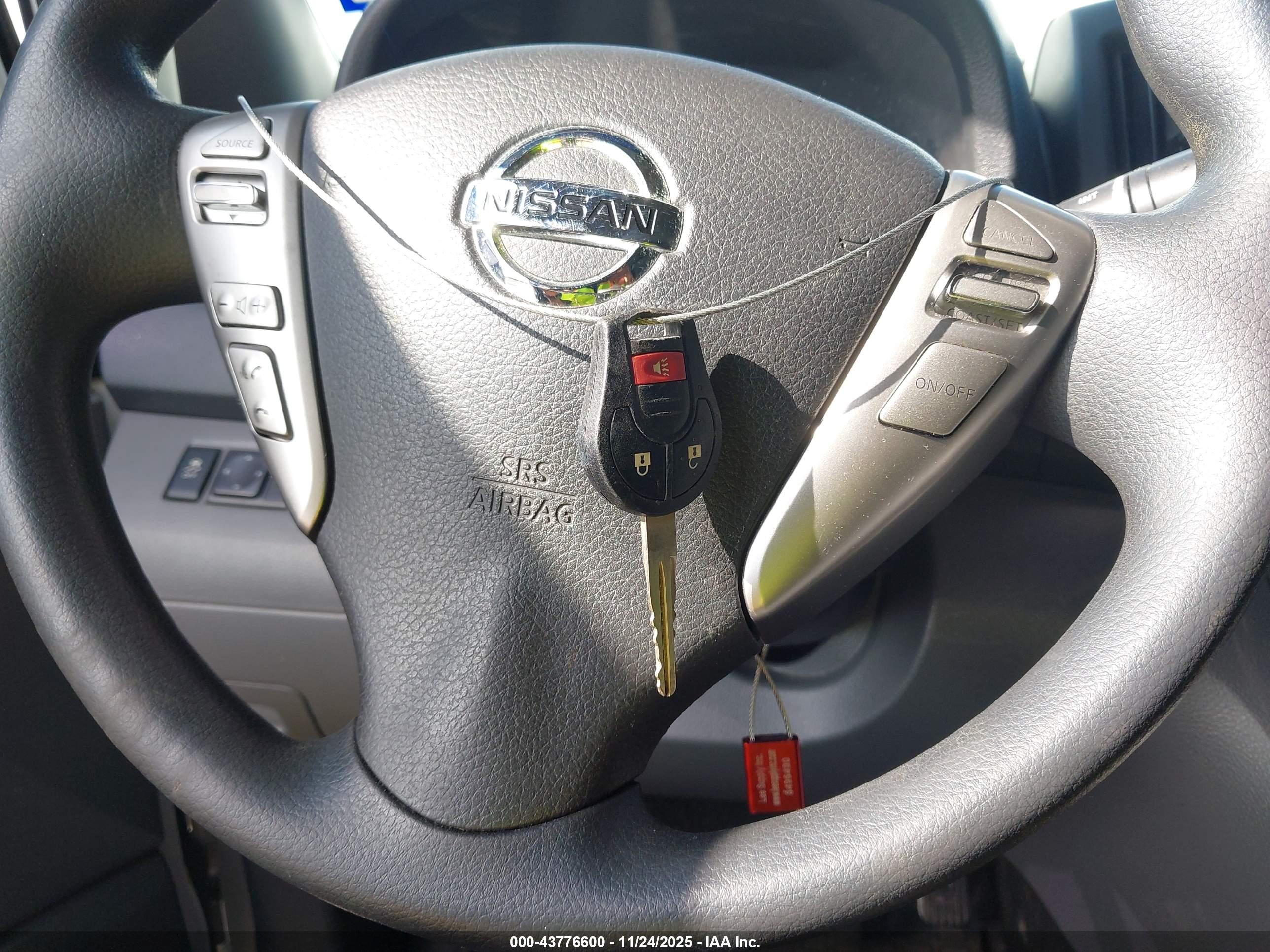 NISSAN NV200 image 11