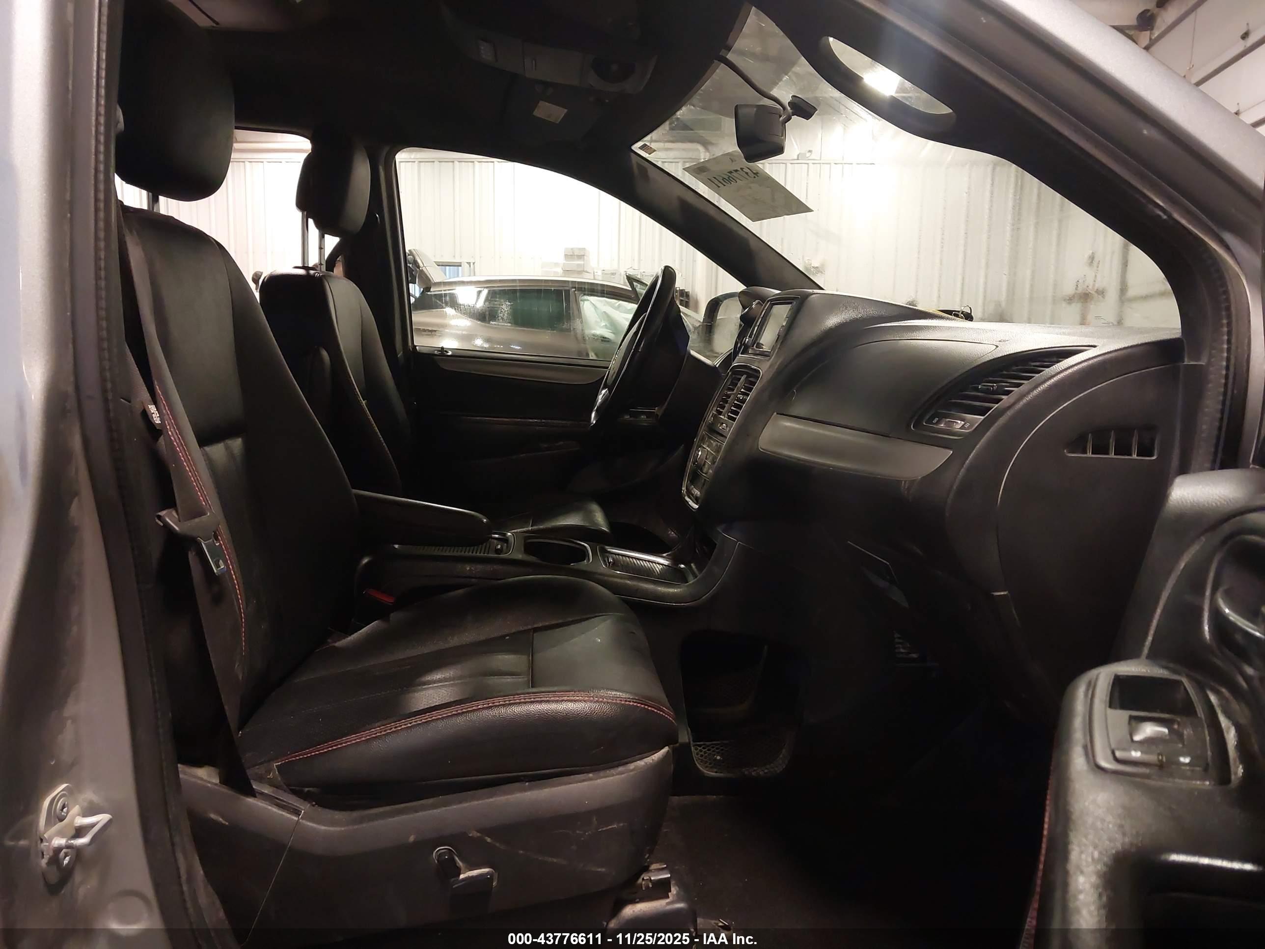 DODGE GRAND image 5