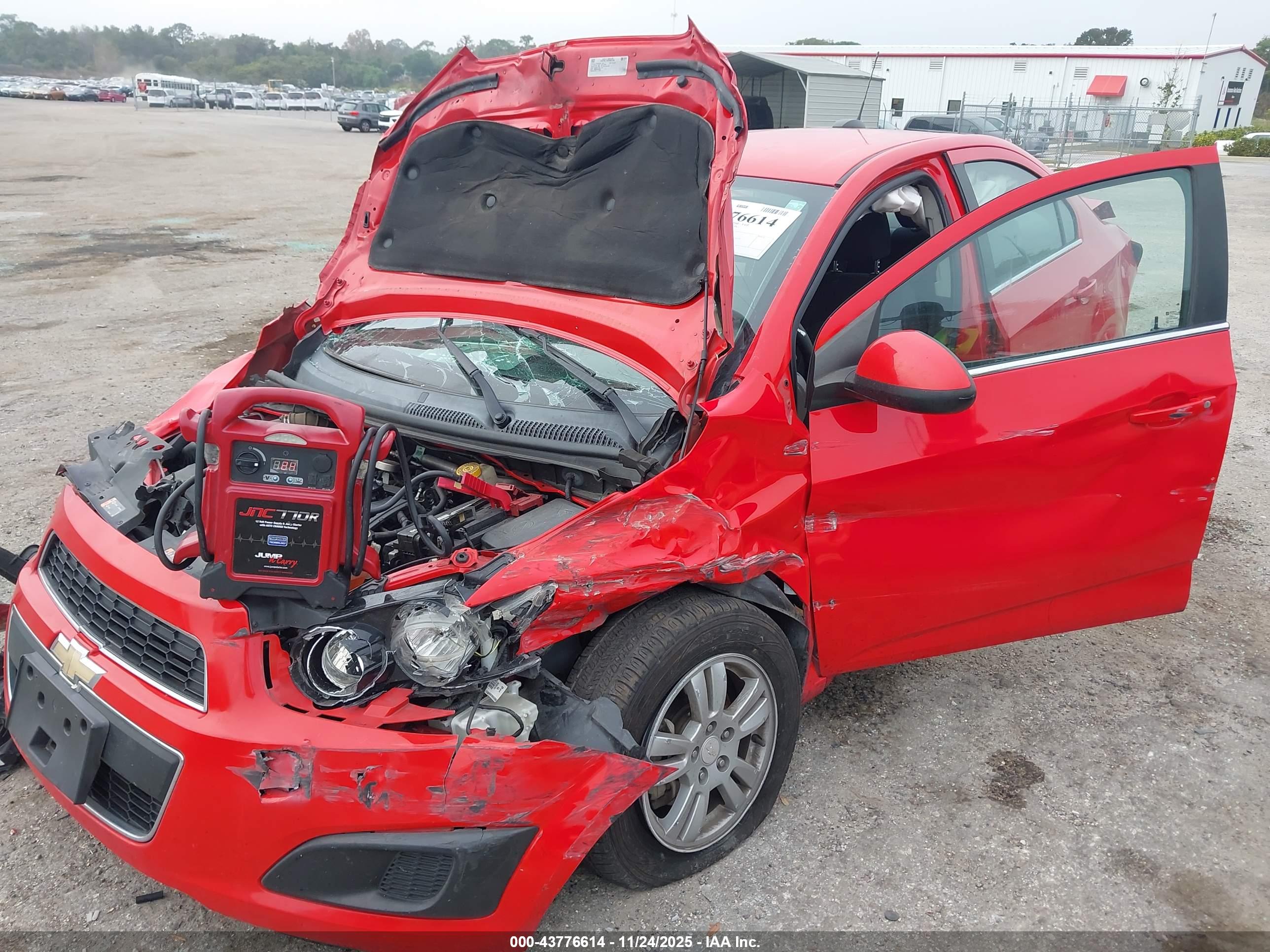CHEVROLET SONIC image 6