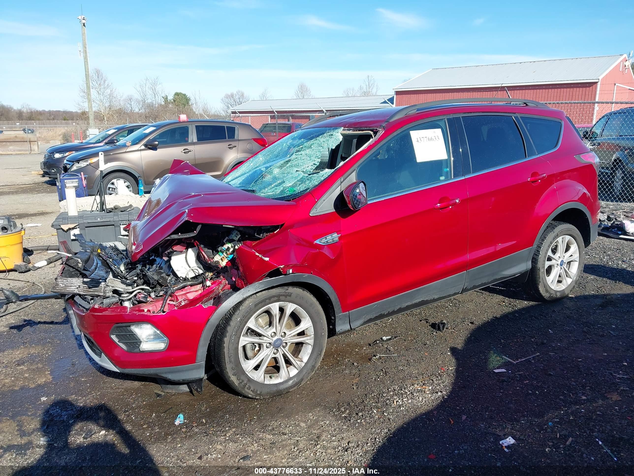 FORD ESCAPE image 2