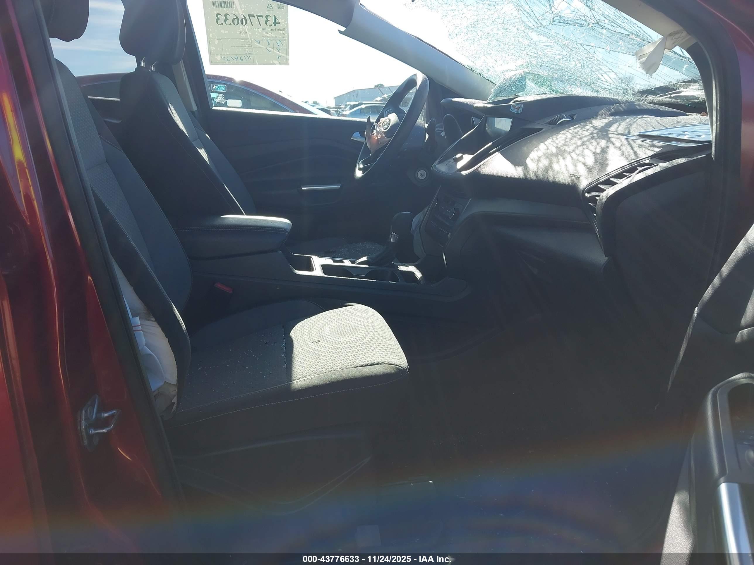 FORD ESCAPE image 5