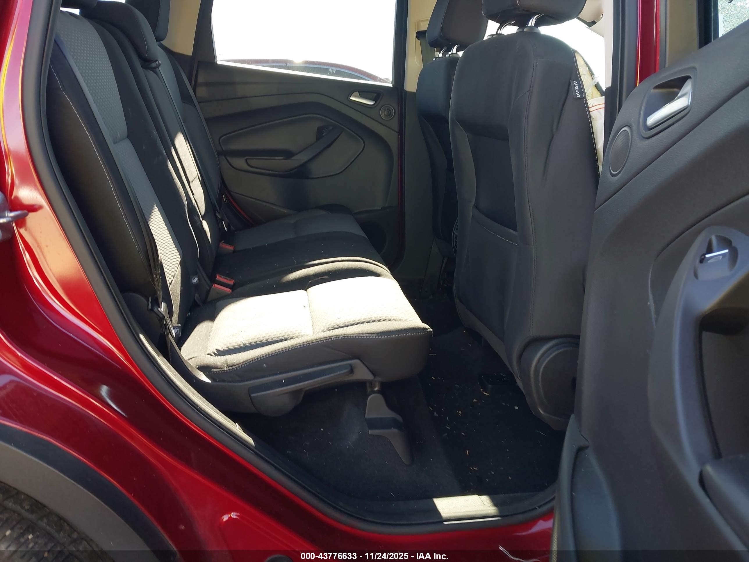 FORD ESCAPE image 8