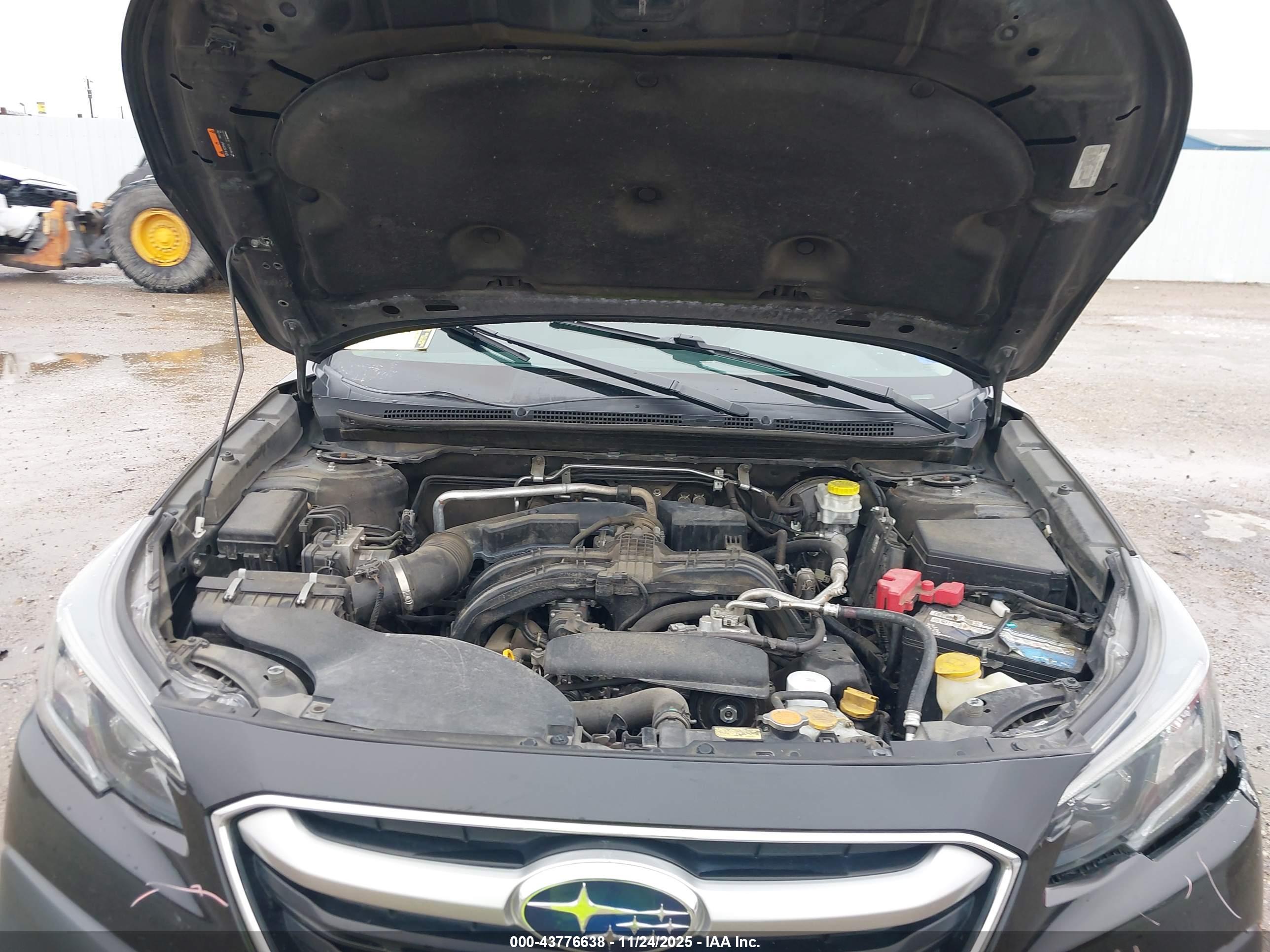 SUBARU OUTBACK image 10