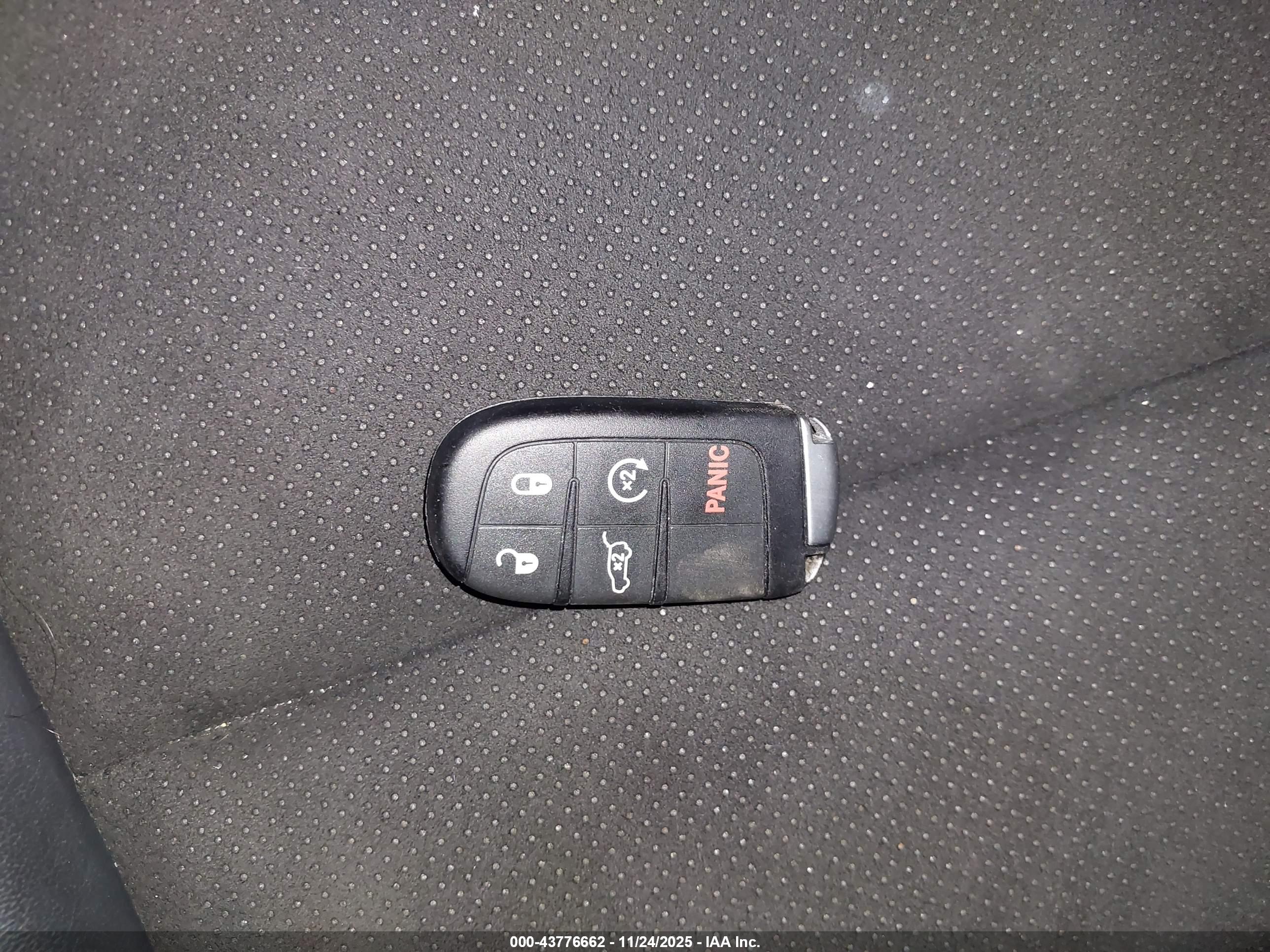 JEEP GRAND image 11